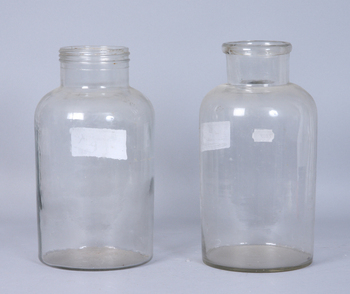 100457. GLASBURKAR, 2 st, 1900-tal.