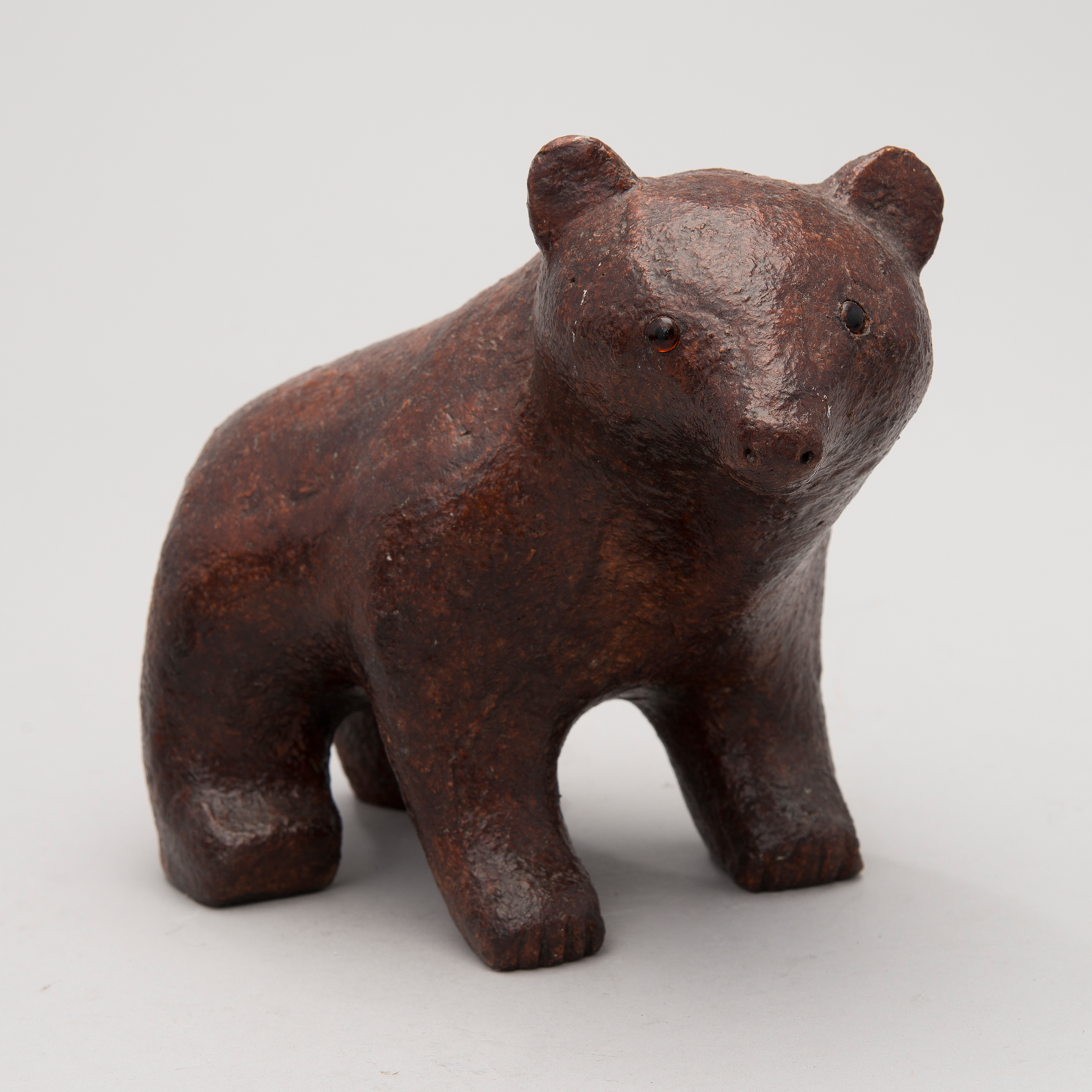 A set of 16 bear sculptures by Carl Roos, Hammerdal. Design 1955