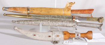 10227. PARTI ORIENTALISKA DOLKAR, 4 st. 18001900-tal.