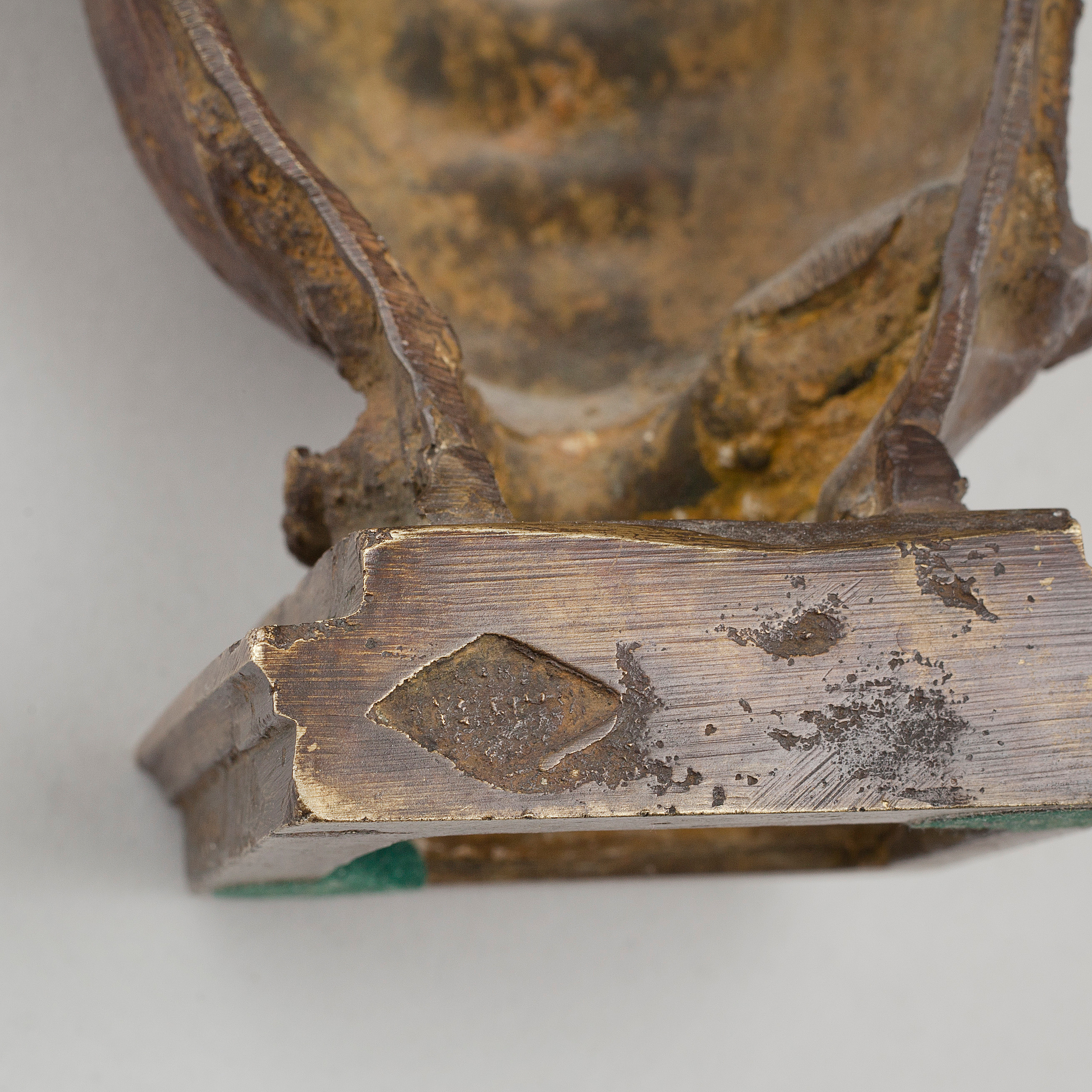 JEAN OSOUF, skulptur, brons, signerad och otydligt numrerad 1/10