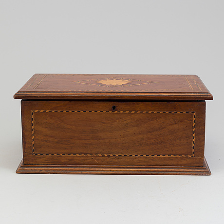 Humidor, skrin från sent 1800 tal, inredning från 2000 tal ...