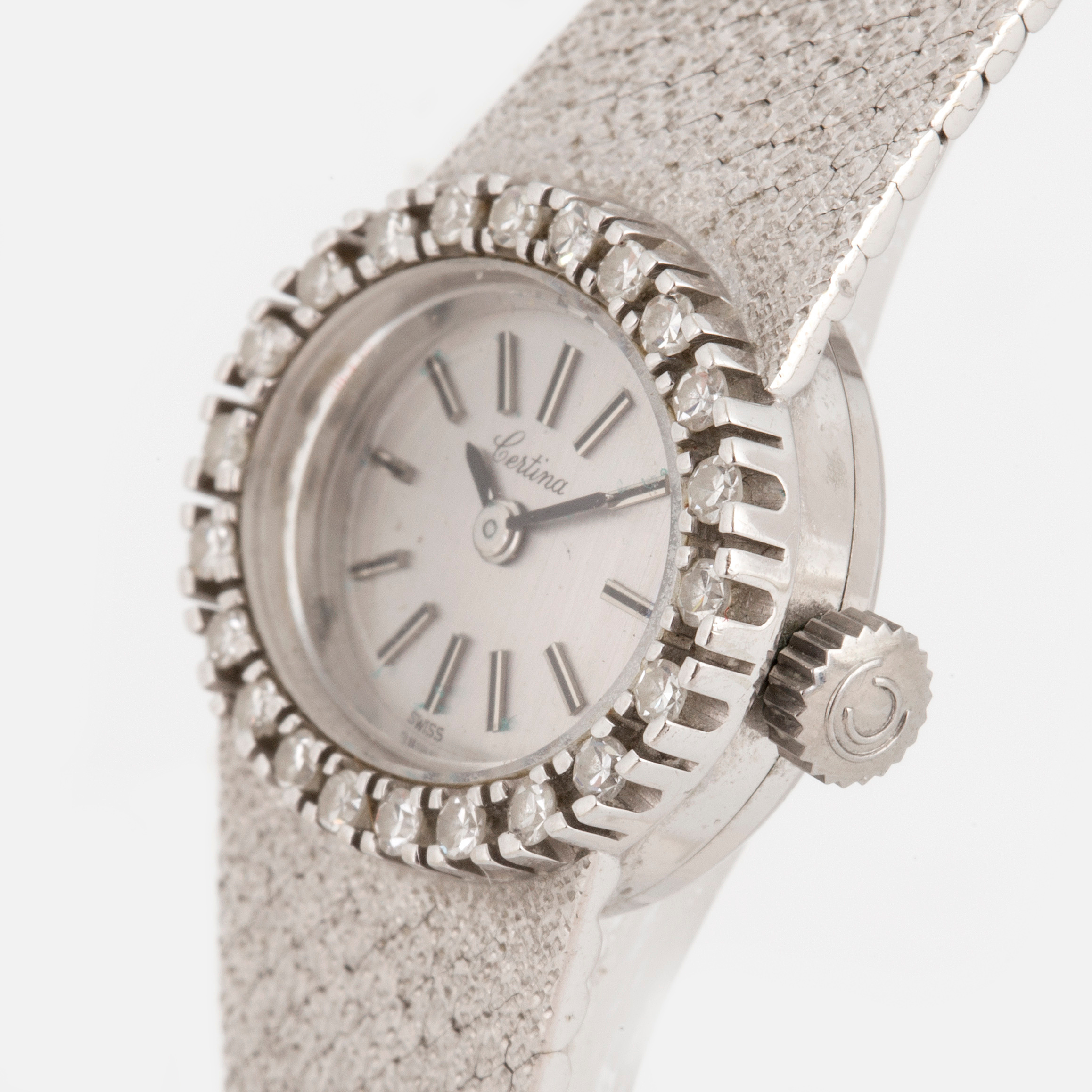 A Certina ladies watch, 18K gold and diamonds. - Bukowskis