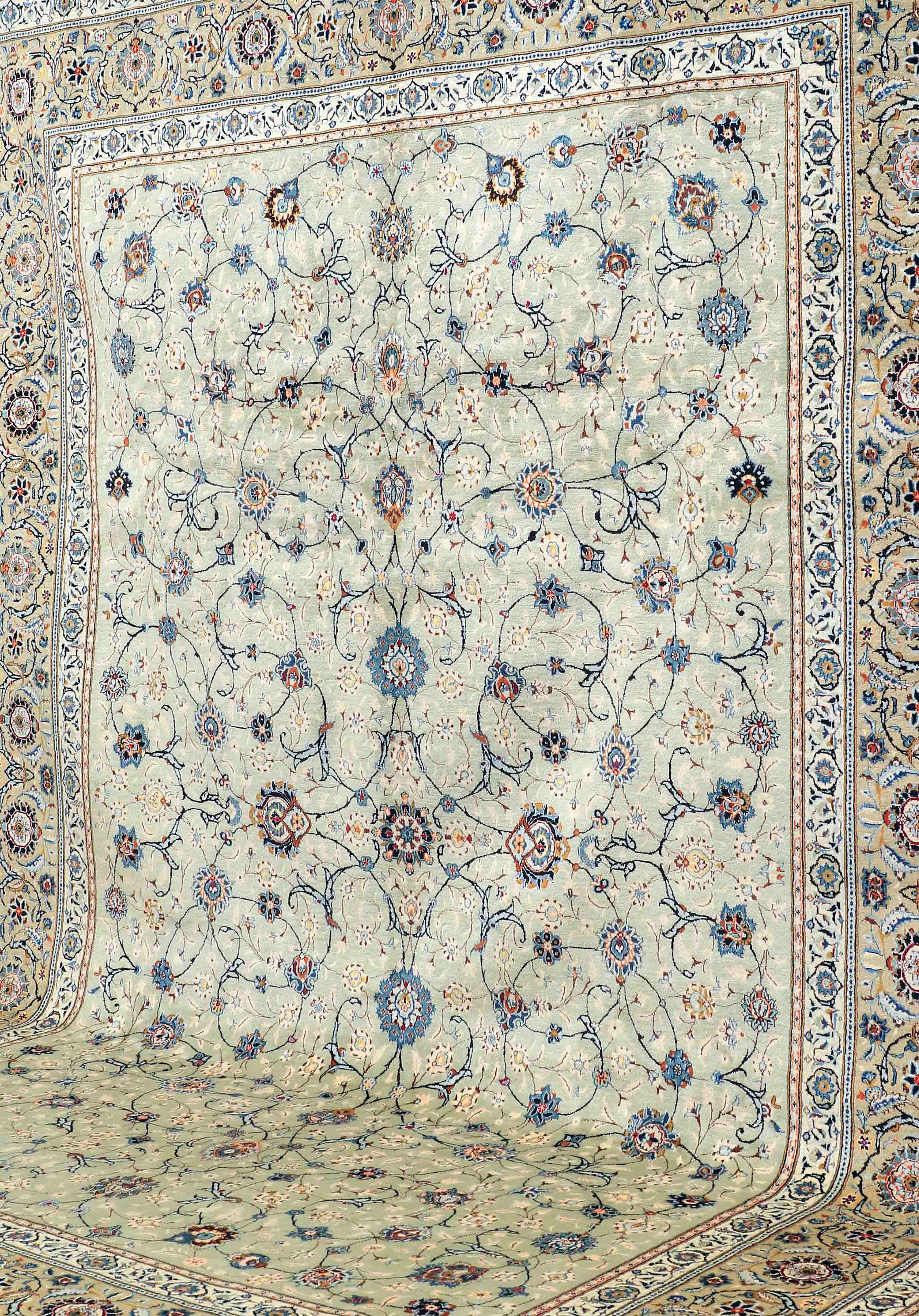 A CARPET, so called Royal keshan, ca 440 x 330 cm. Bukowskis