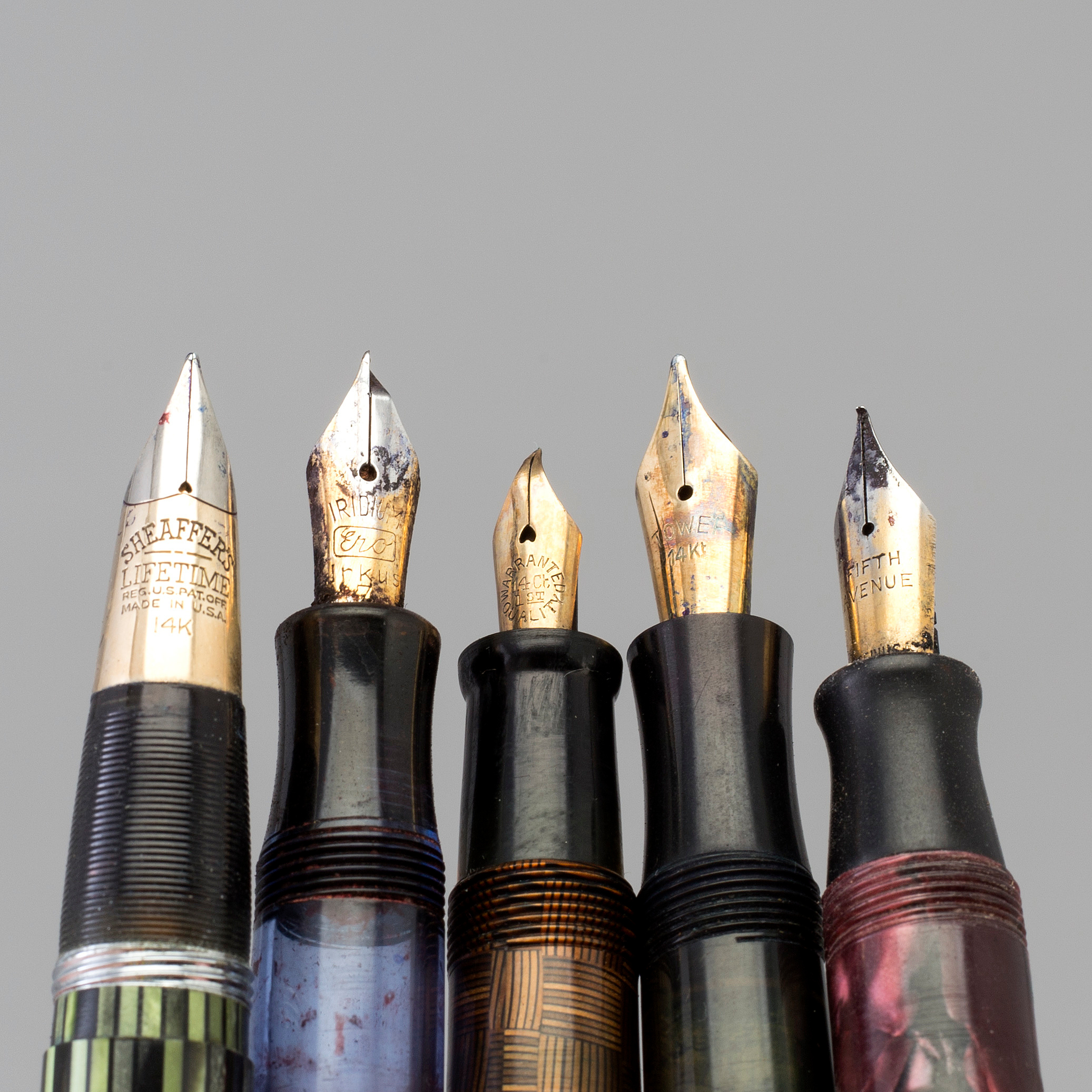 FIVE FOUNTAIN PENS, first half of the 20th century. Bukowskis