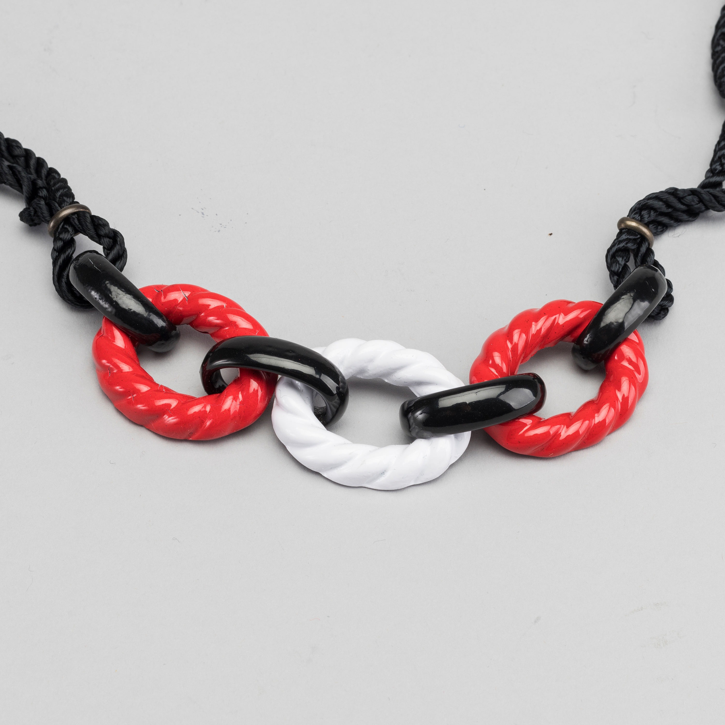 NECKLACE, costume jewelry, Yves Saint Laurent. Bukowskis