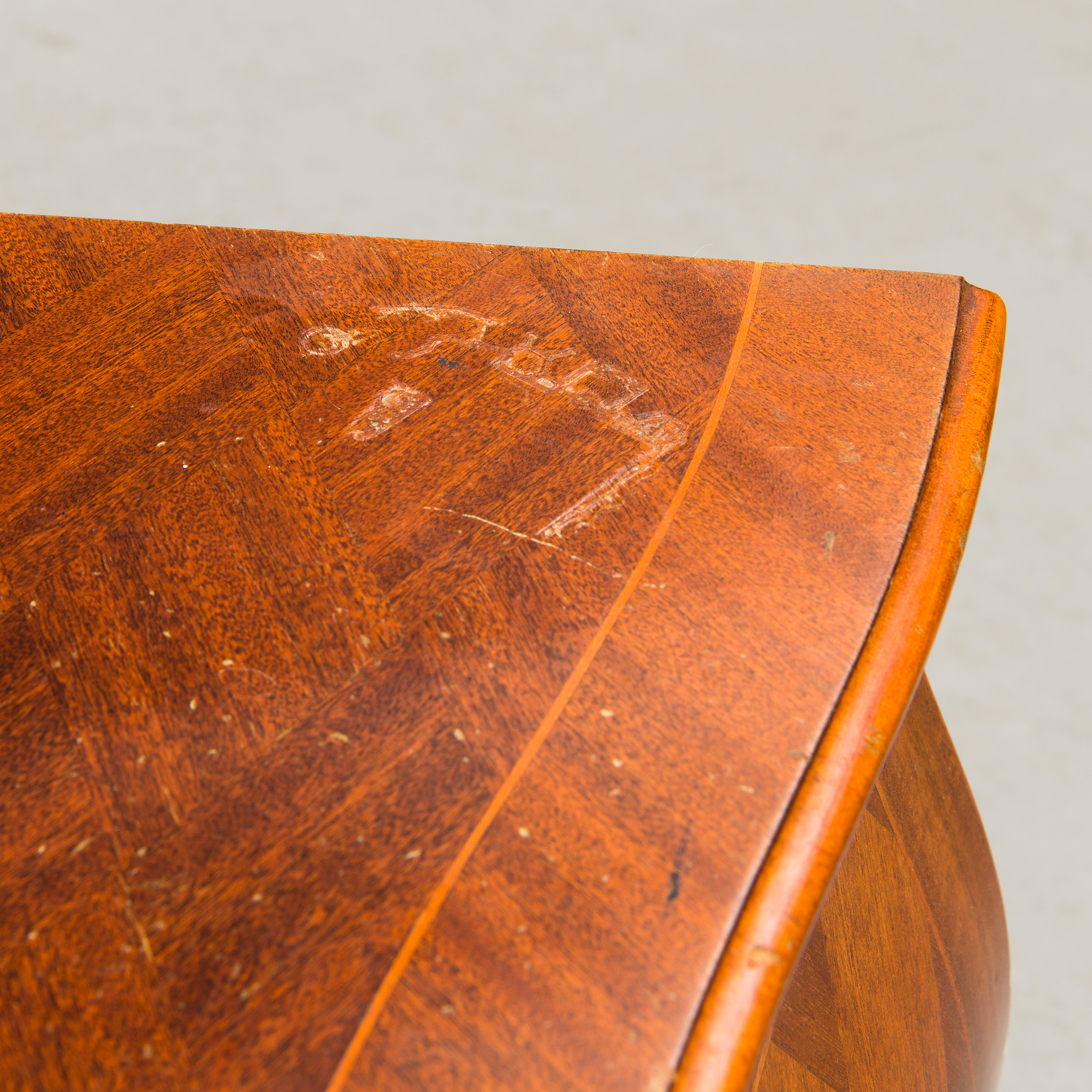 a-chest-of-drawers-mid-20th-century-bukowskis