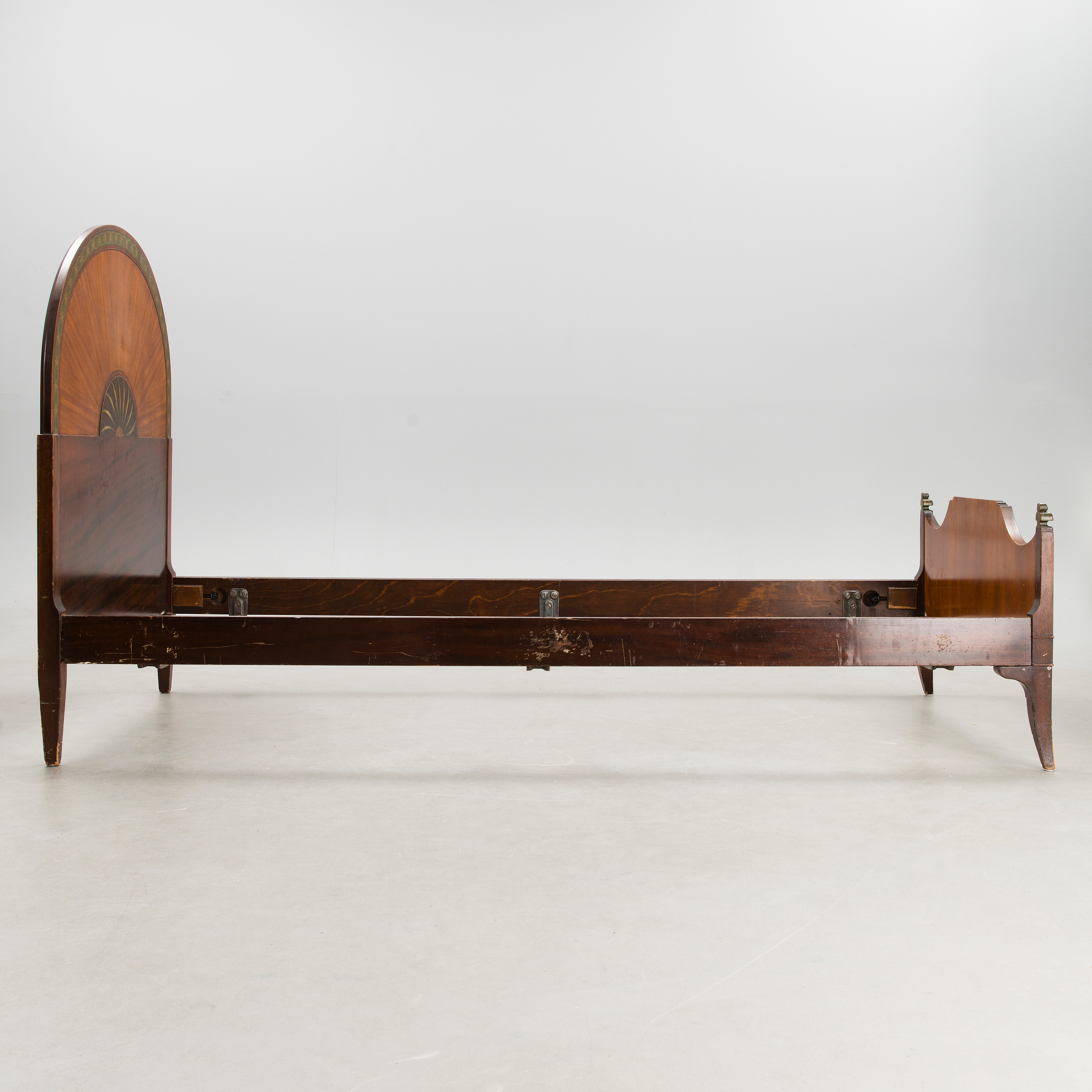 SÄNKYPARI, John Furniture, Grand Rapids Michigan, USA, 1900