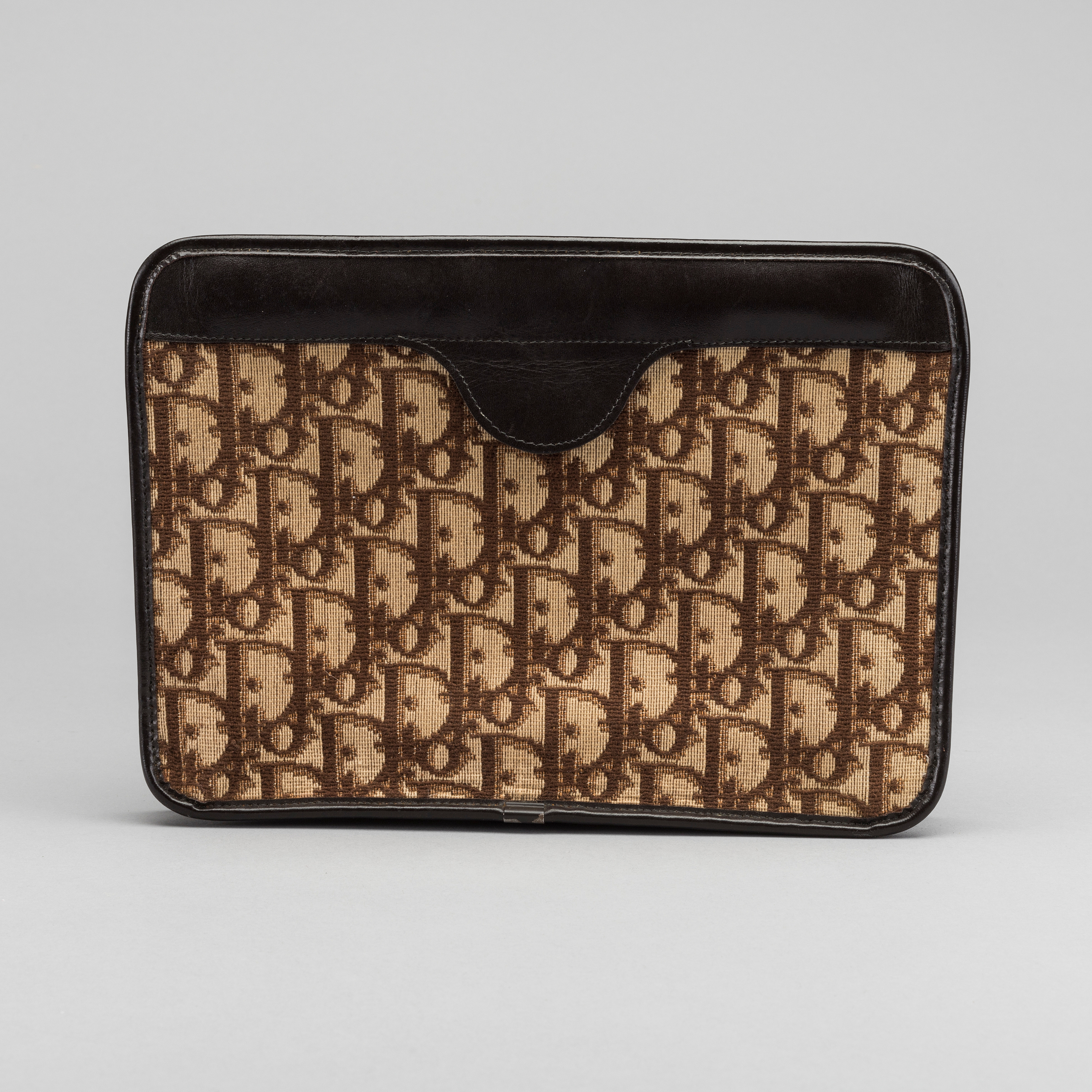 DIOR, clutch, brown monogram canvas. Bukowskis