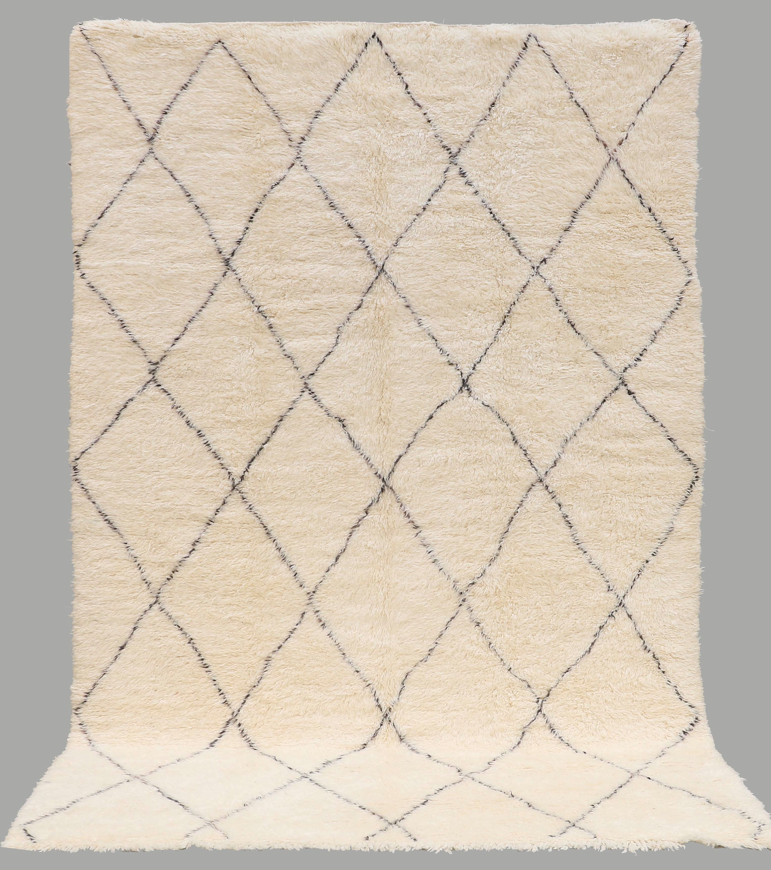 A CARPET, MOROCCO, around 316 x 210 cm. Bukowskis