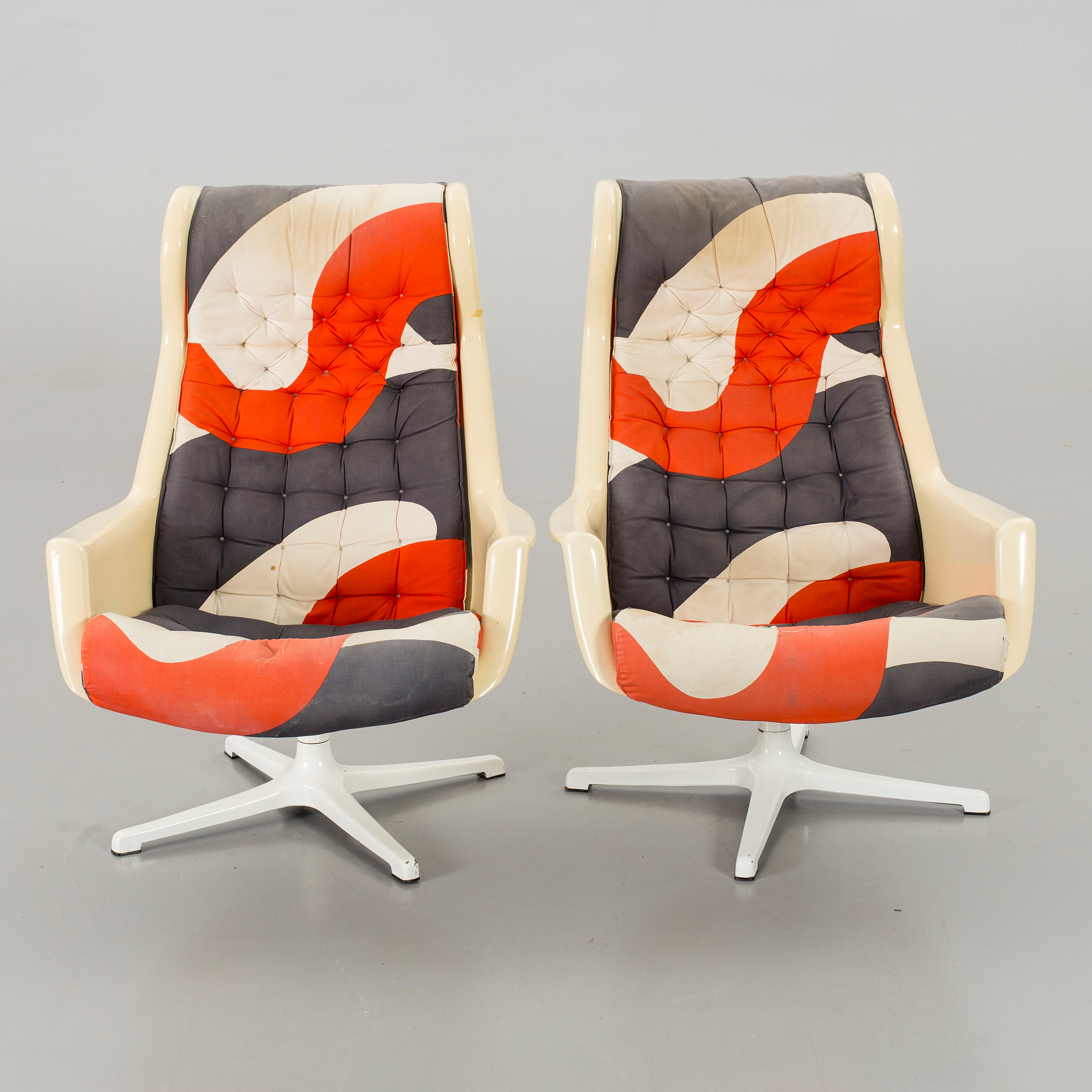 TWO "GALAXY" ARMCHAIRS BY DUX. Bukowskis