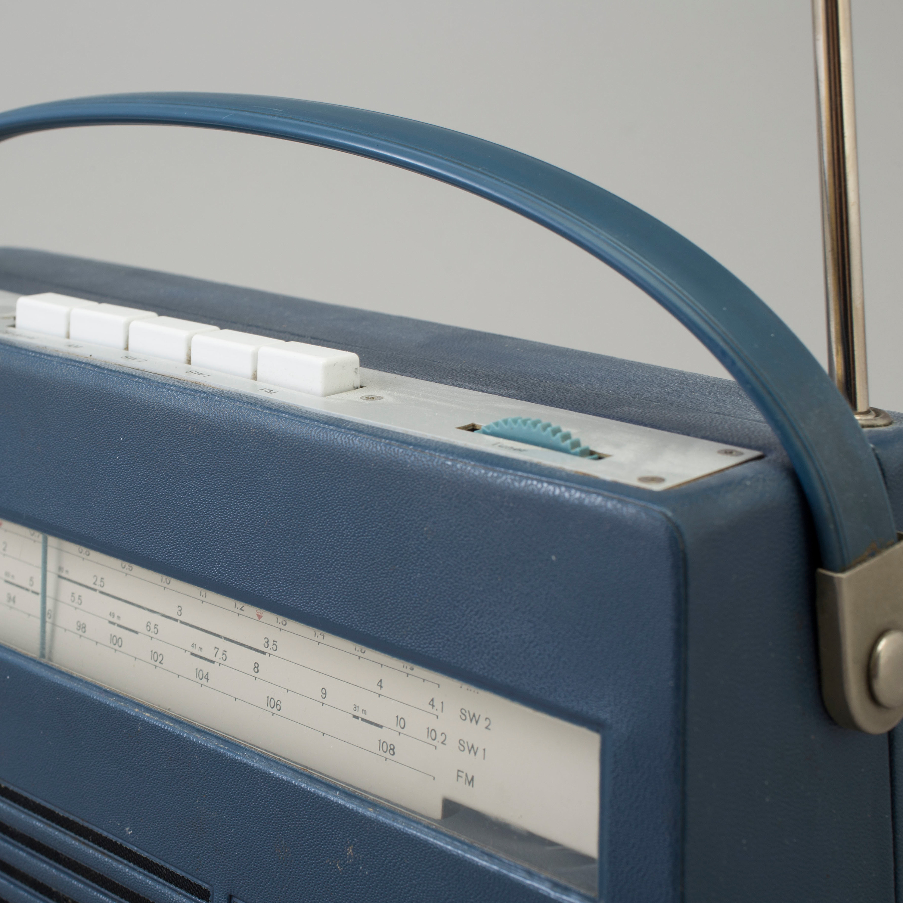 DIETER RAMS, radio