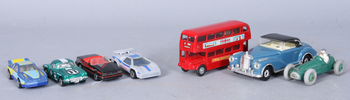 105533. PARTI LEKSAKSBILAR, 7 delar, bl a Corgi, Dinky Toys samt Matchbox.
