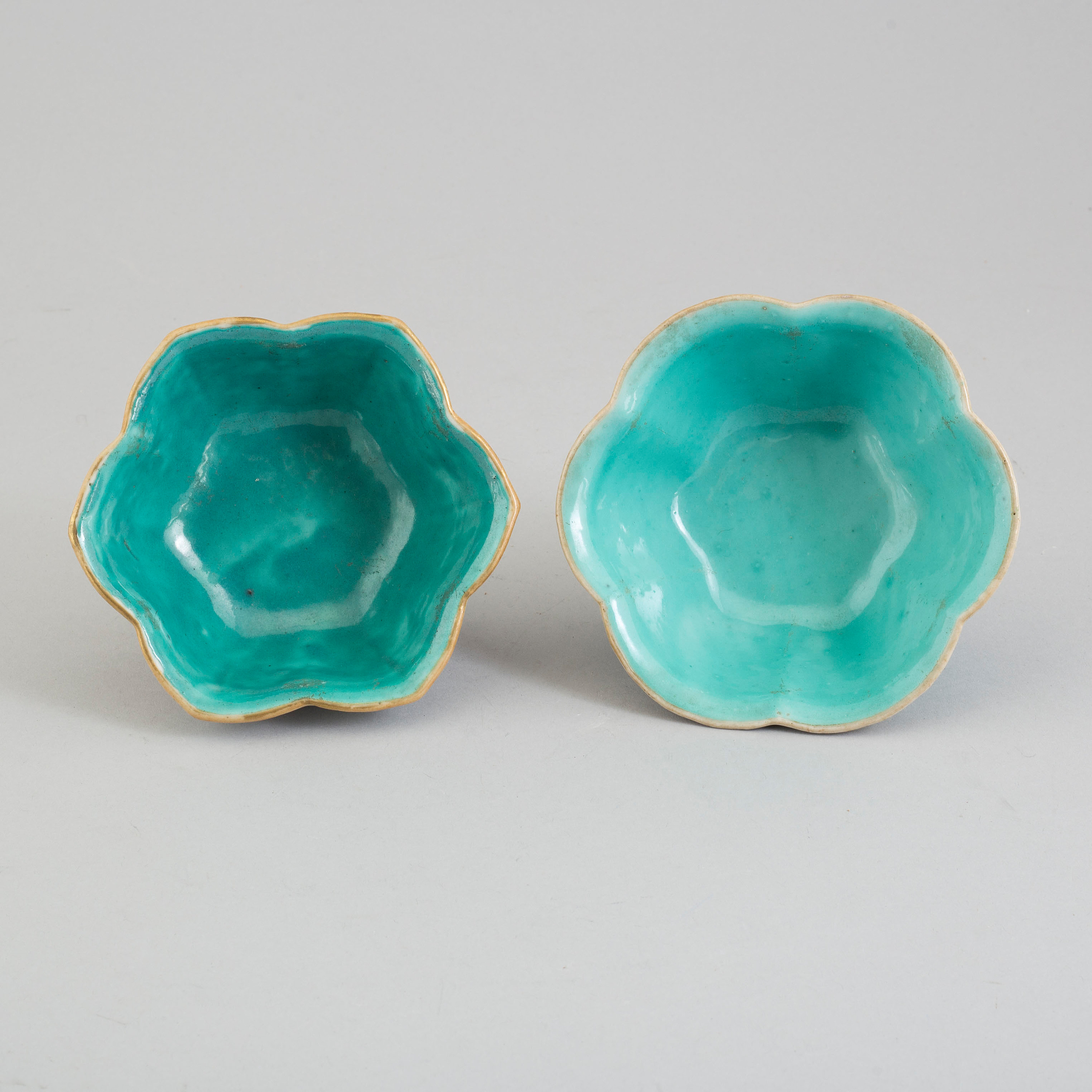 Two Chinese bowls, Qing dynasty, circa 1900. Bukowskis