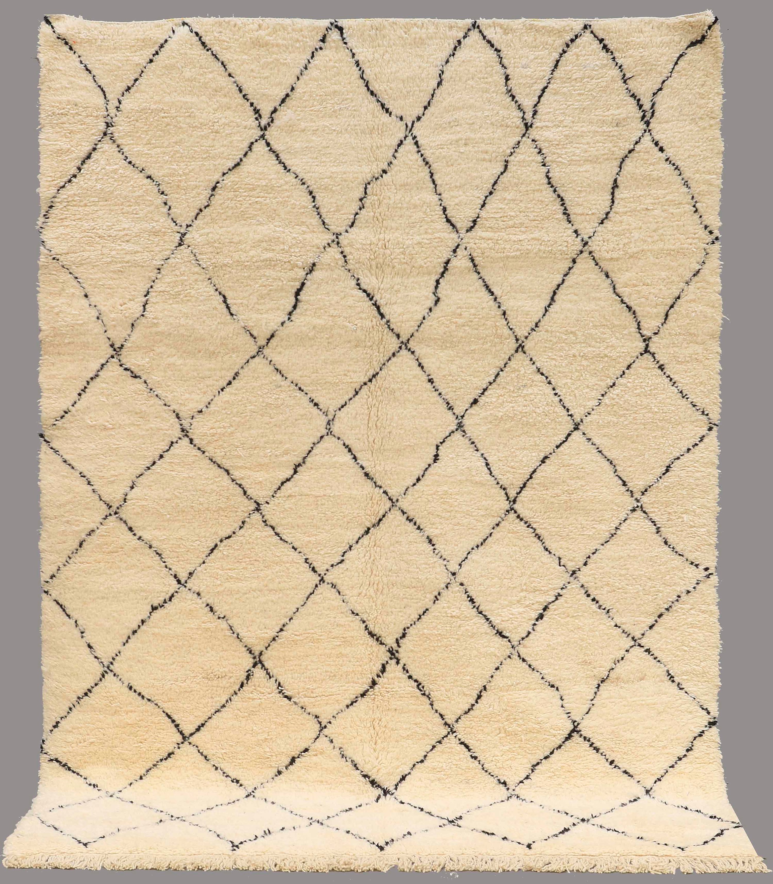A CARPET, Morocco, around 290 x 215 cm. Bukowskis