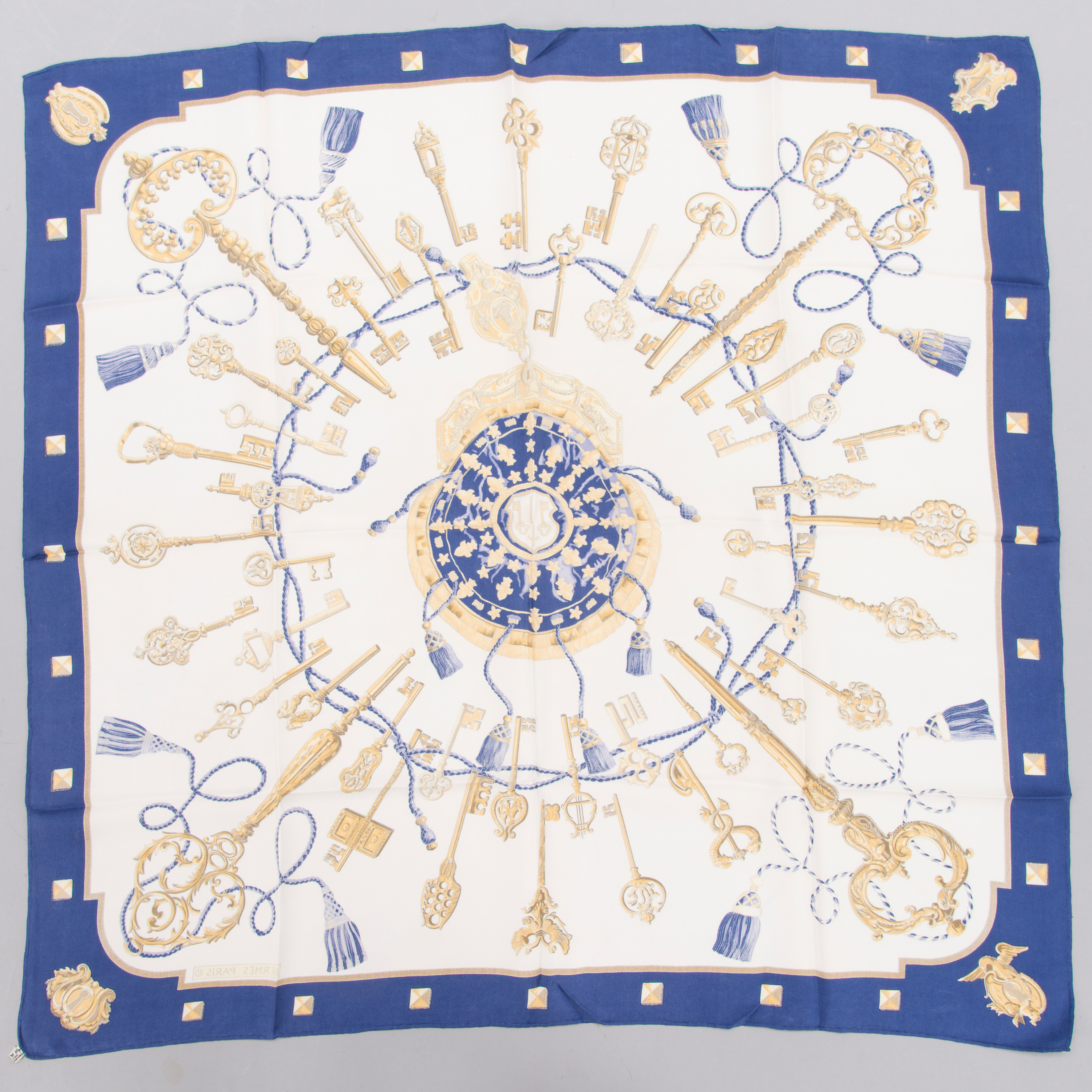 Foulard Hermès 'Les Clés' En Soie - Vintage Bleu Et Ivoire - Occasion En Excellent état