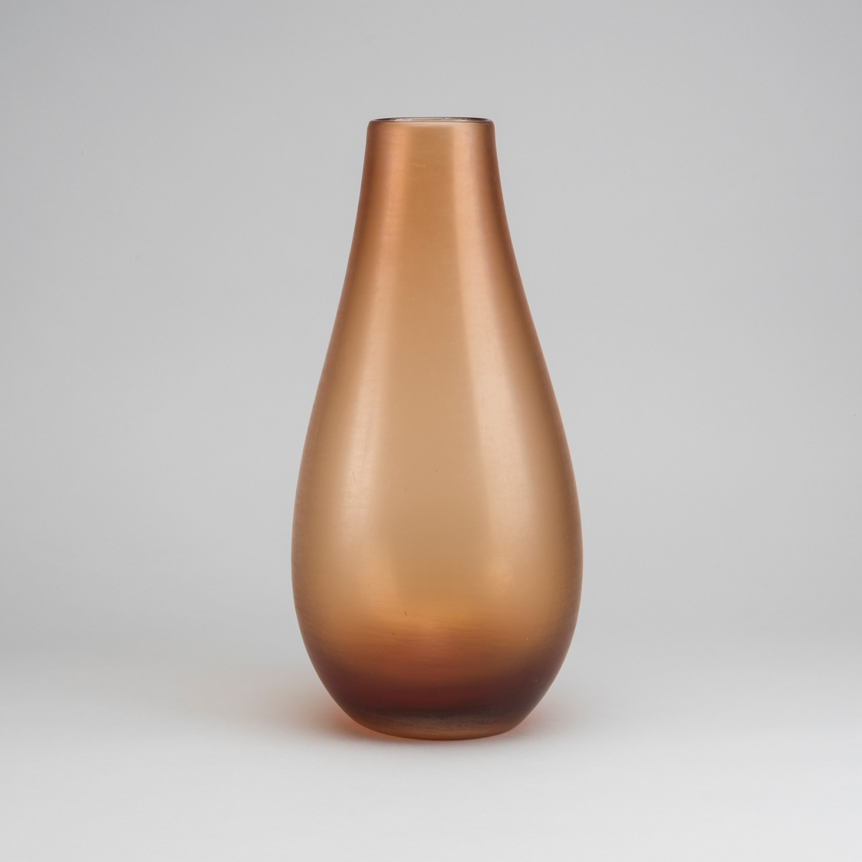 PAOLO VENINI, VAS. 'Inciso', signed 'Venini Murano Italia'. Designed in