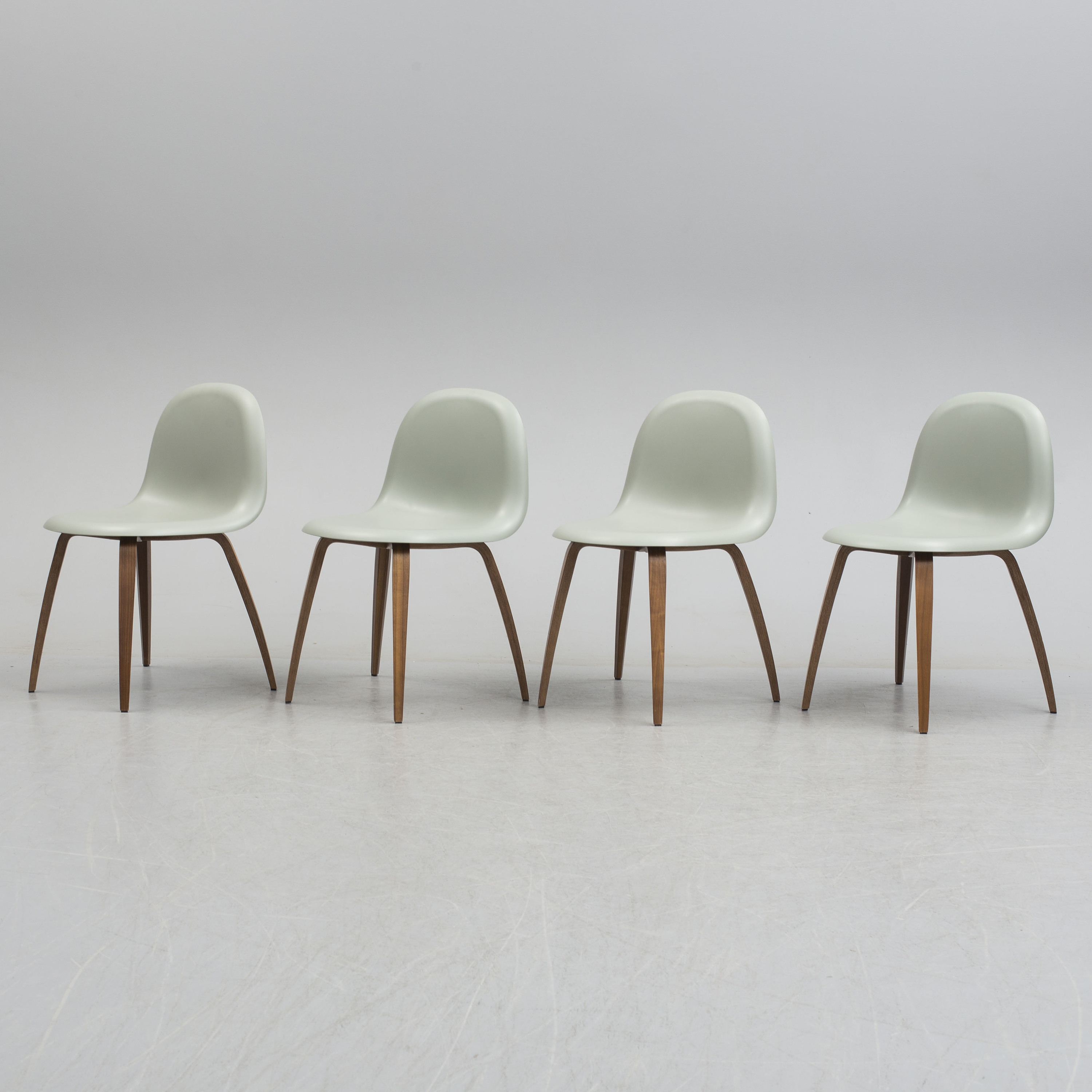 KOMPLOT DESIGN, stolar 4 st "Gubi 3D dining chair" 2000tal. Bukowskis