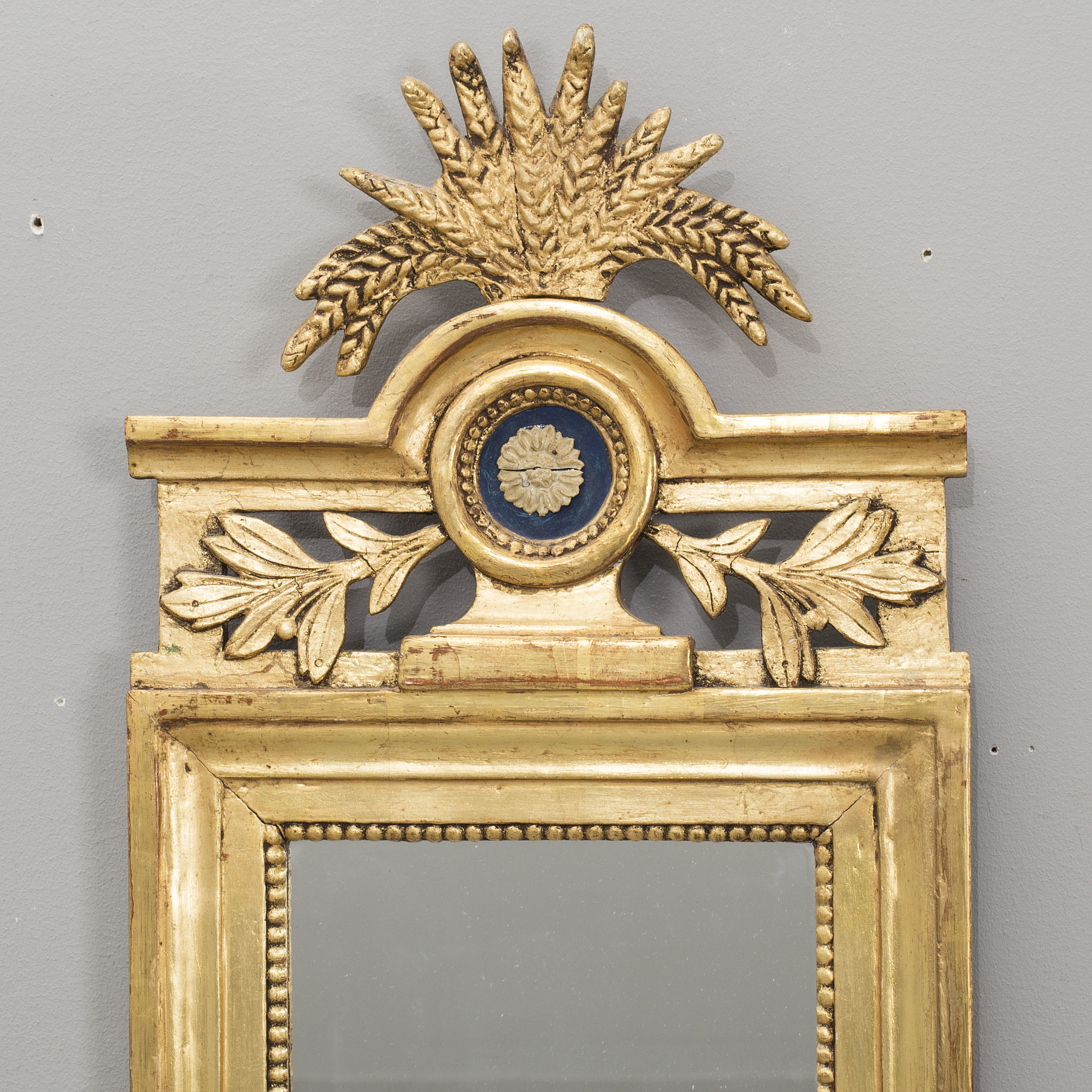 A GUSTAVIAN STYLE MIRROR FIRST HALF OF 20TH CENTURY, Bukowskis
