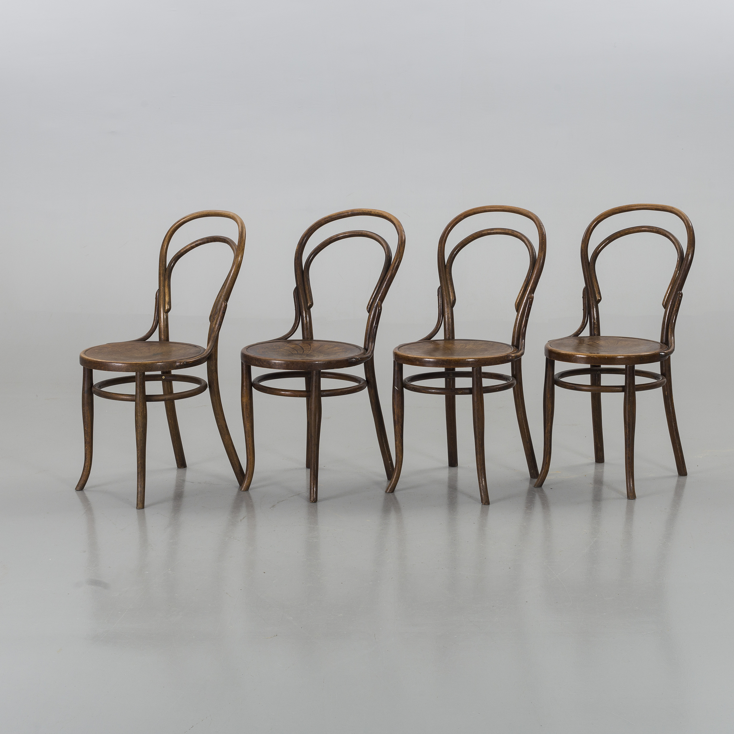 FOUR BENTWOOD CHAIRS CA 1900. Bukowskis