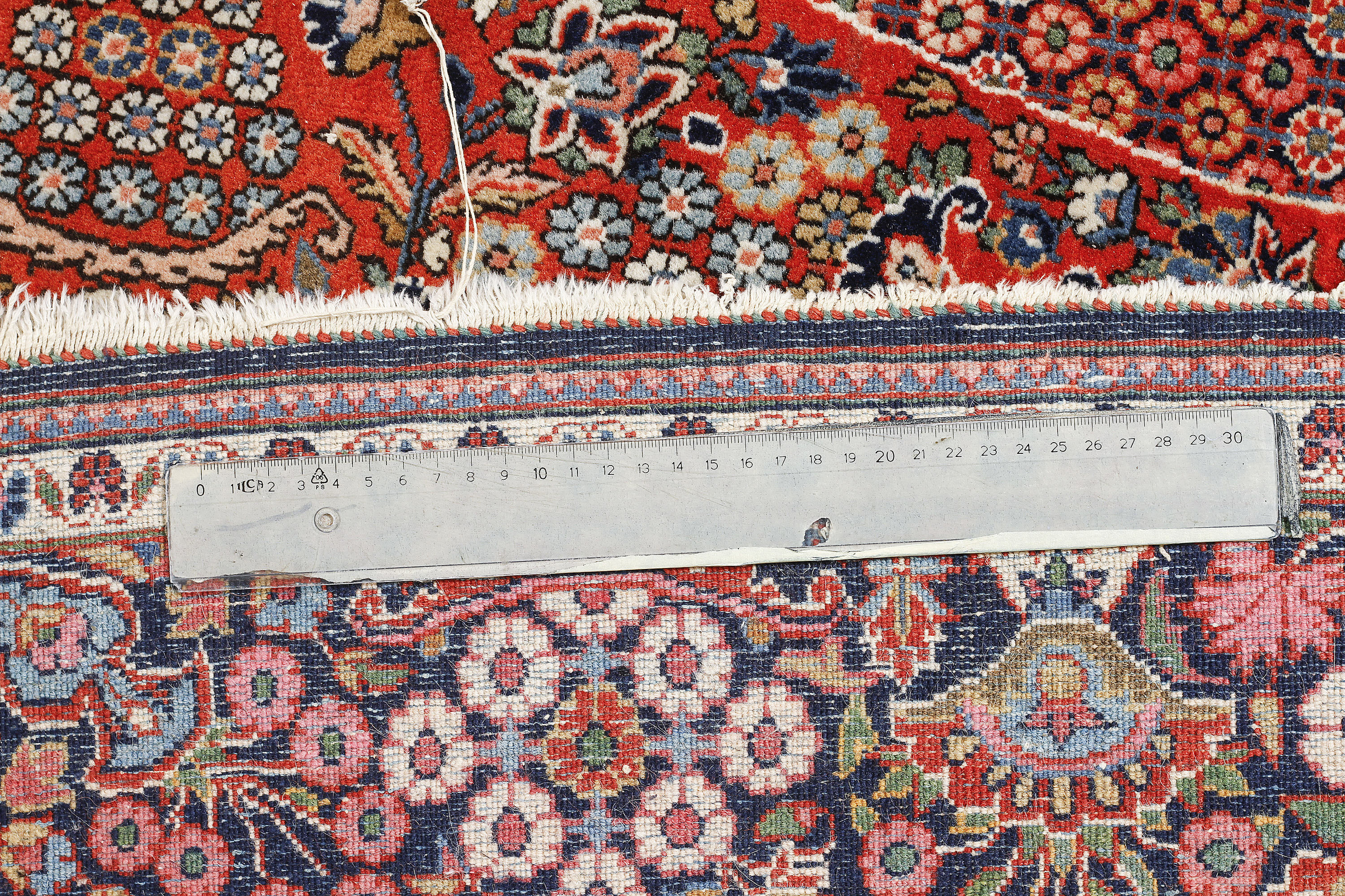 A KESHAN RUG, 192 x 128 cm. Bukowskis