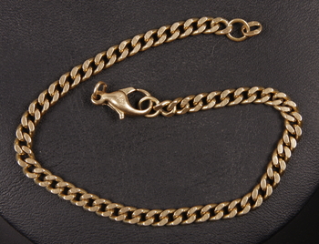 111503. ARMBAND, 2 st, guld 18k. Tot vikt 17 gram.