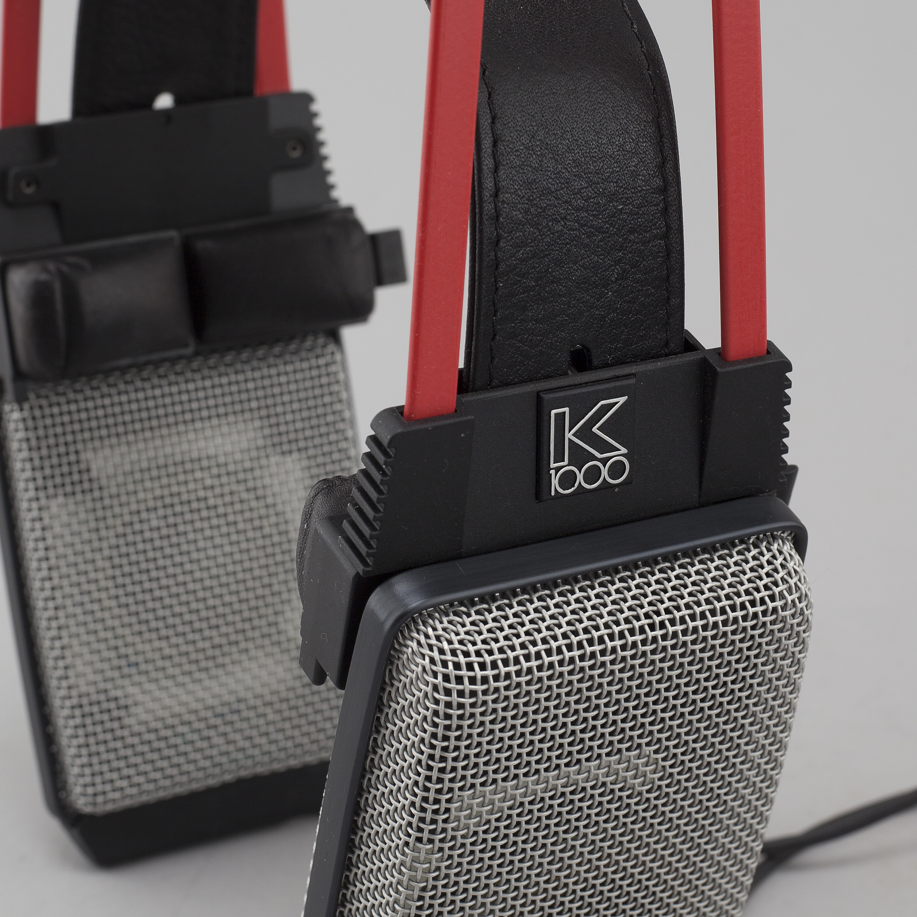 Headphones, AKG K 1000, Austria. - Bukowskis