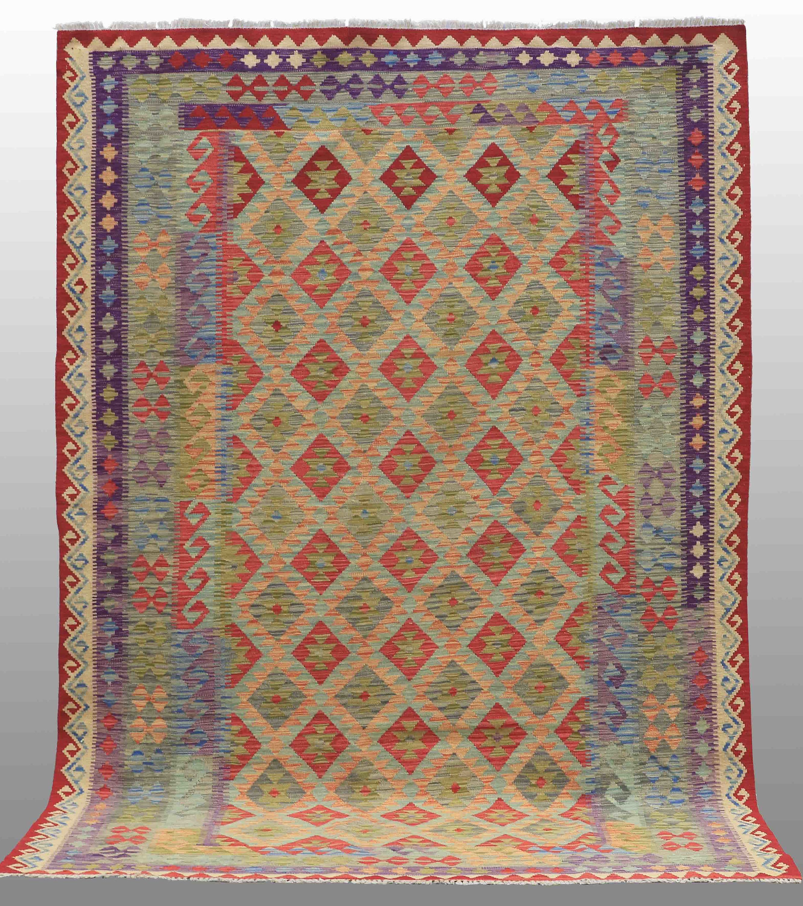 A carpet, Kilim around 310 x 215 cm. Bukowskis