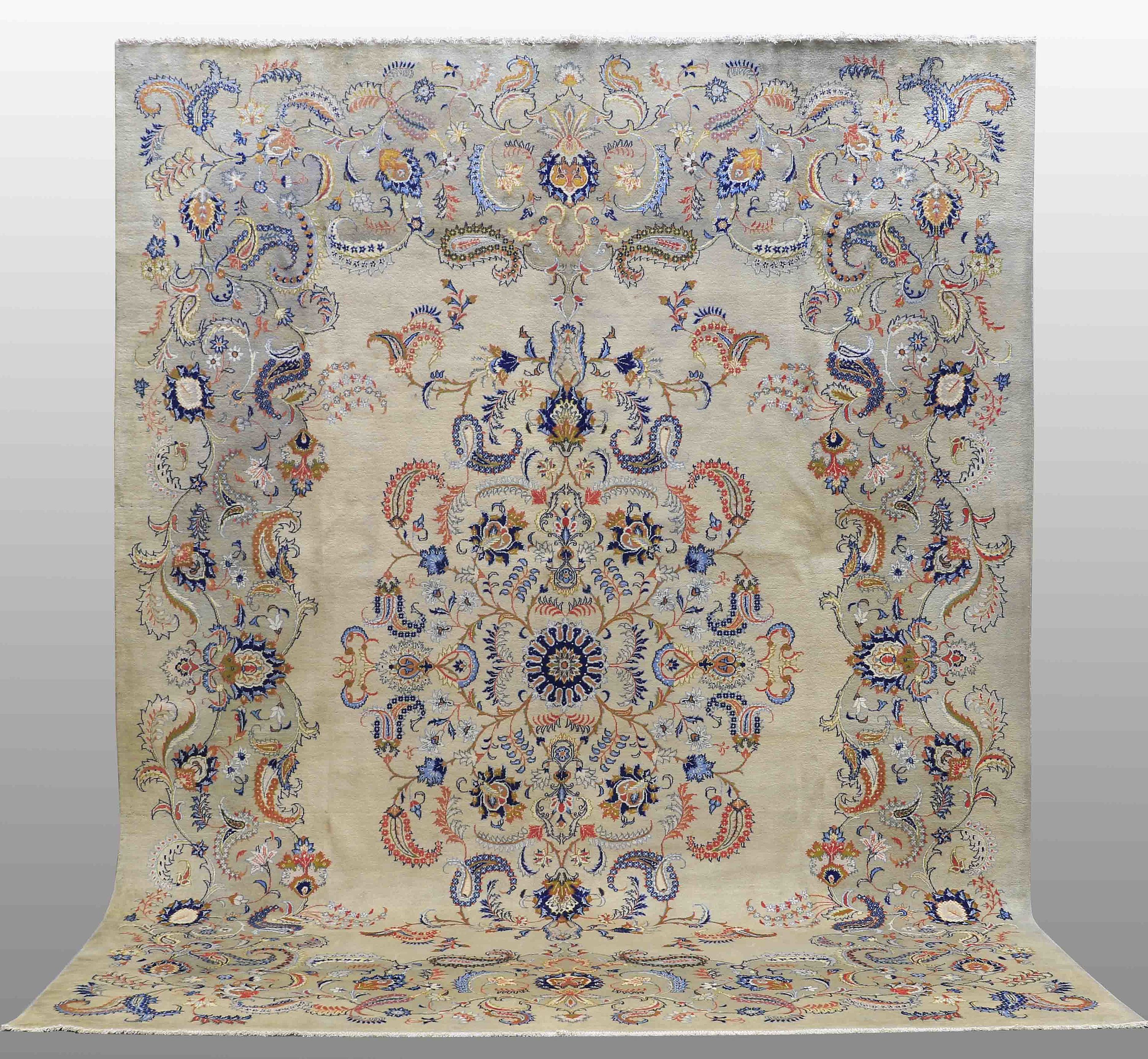 A CARPET, Royal keshan, ca 407 x 307 cm. Bukowskis