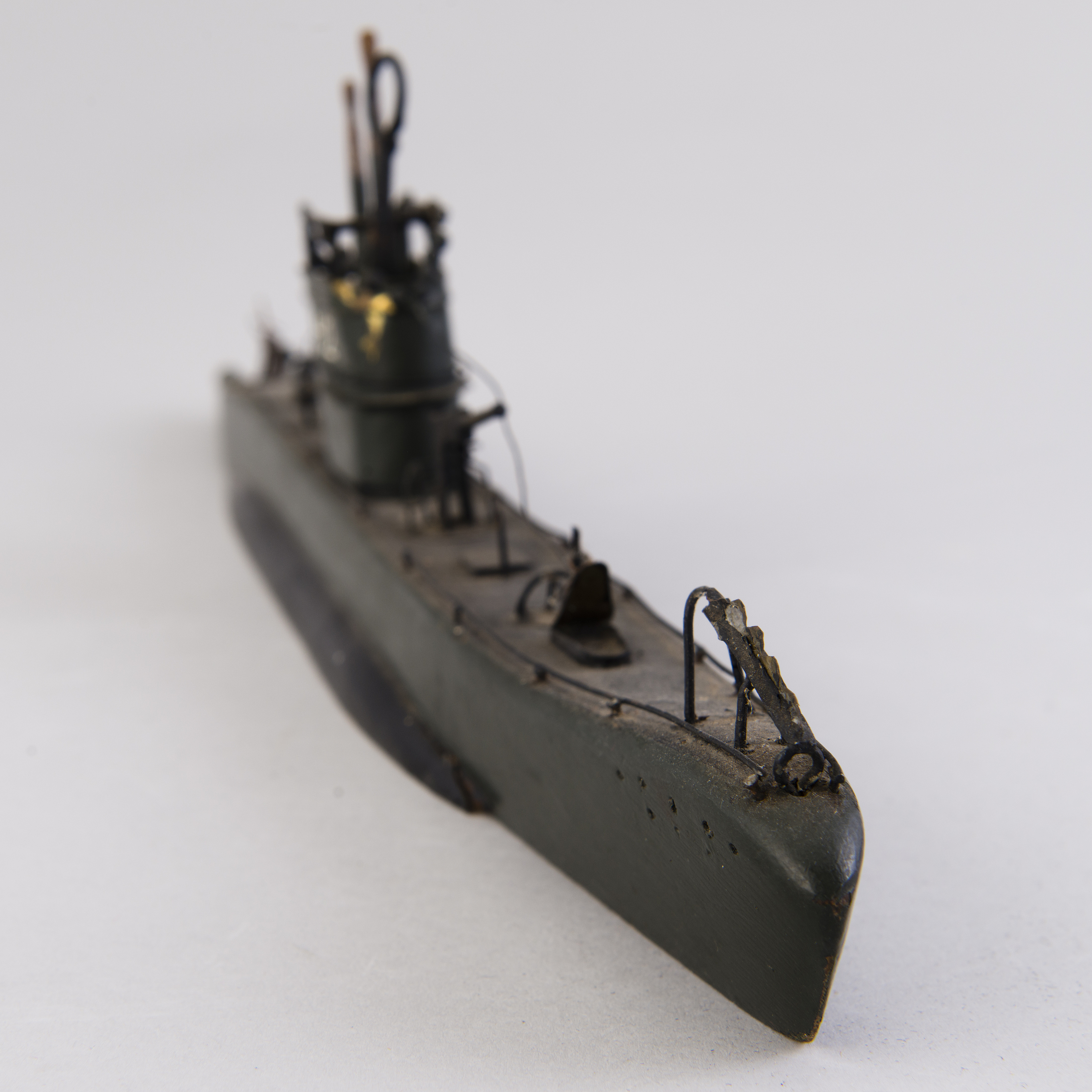 A wooden submarine model HMS H2, England (191521). Bukowskis