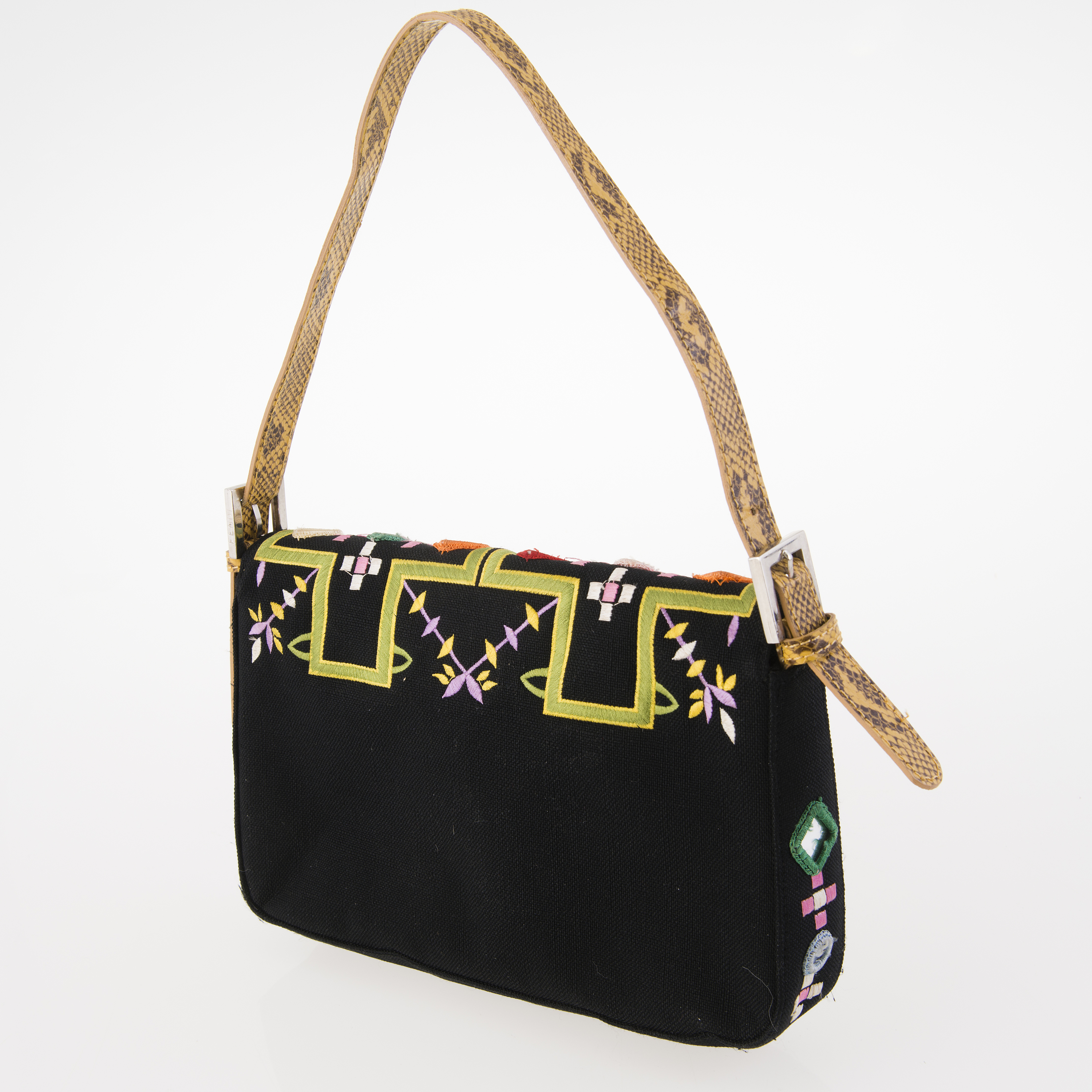 fendi vintage baguette bag