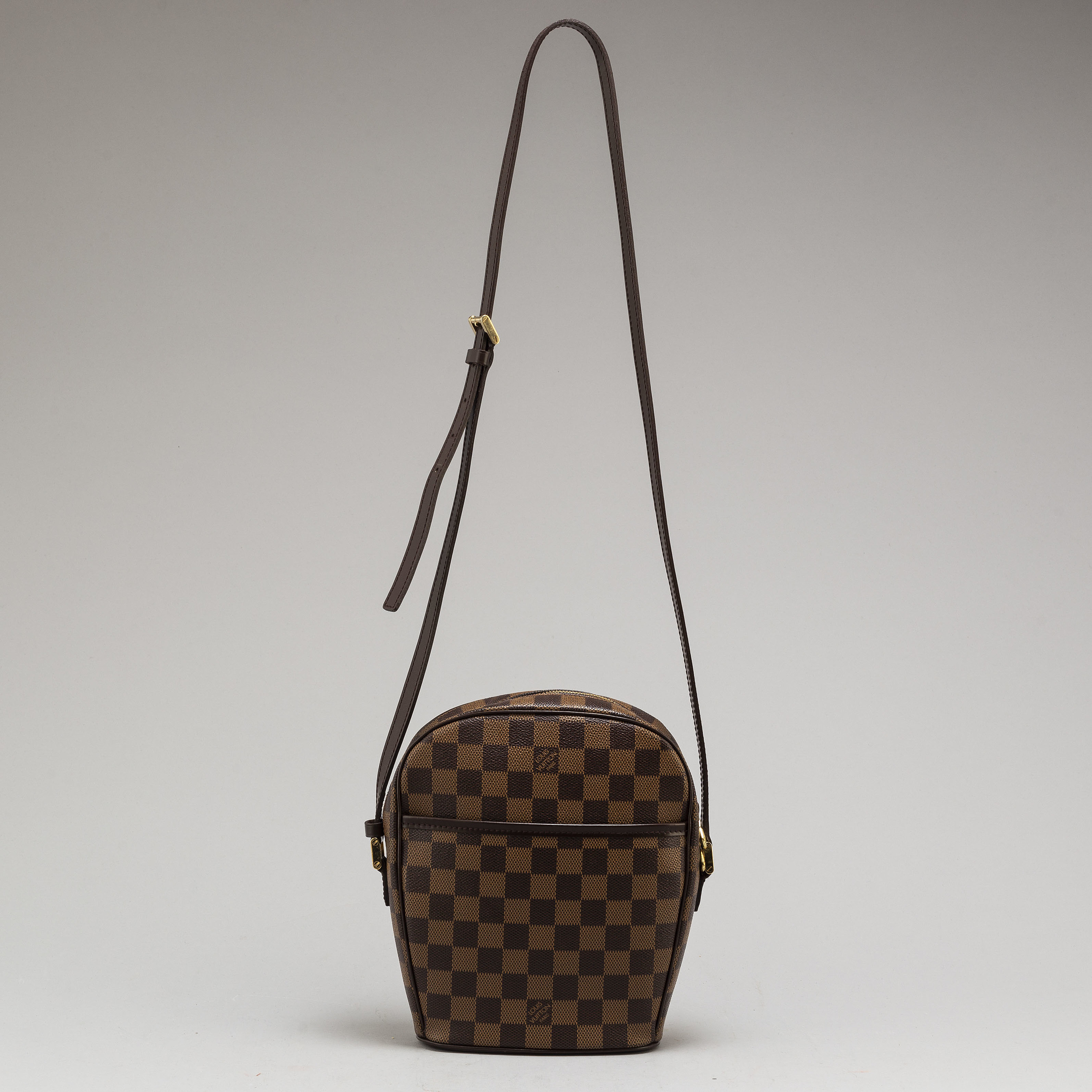 LOUIS VUITTON, cross body bag, "Imapema". Bukowskis
