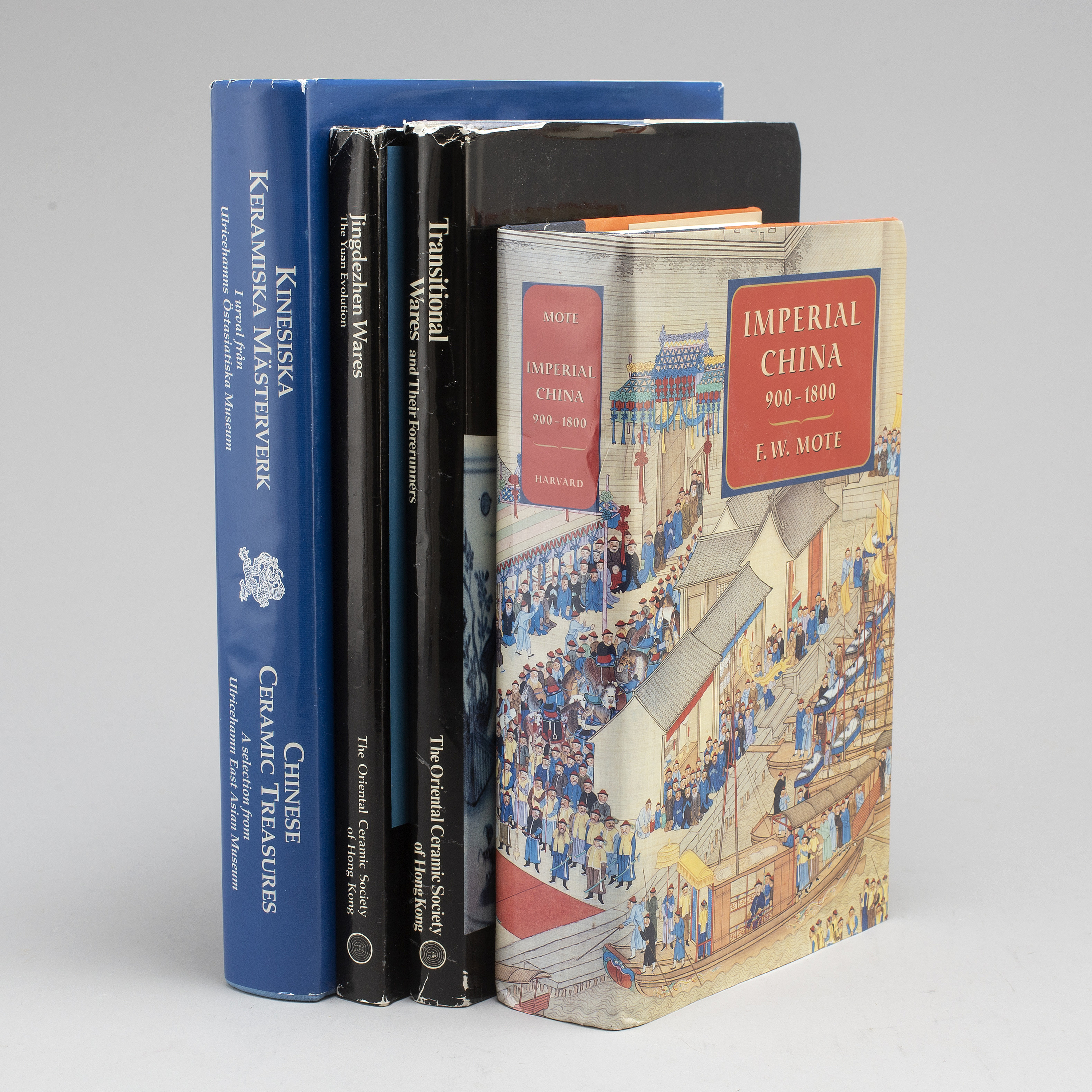 Four books about Chinese porcelain. Bukowskis