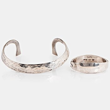 REY URBAN, a sterling silver choker and bangle, Stockholm 1967-68.