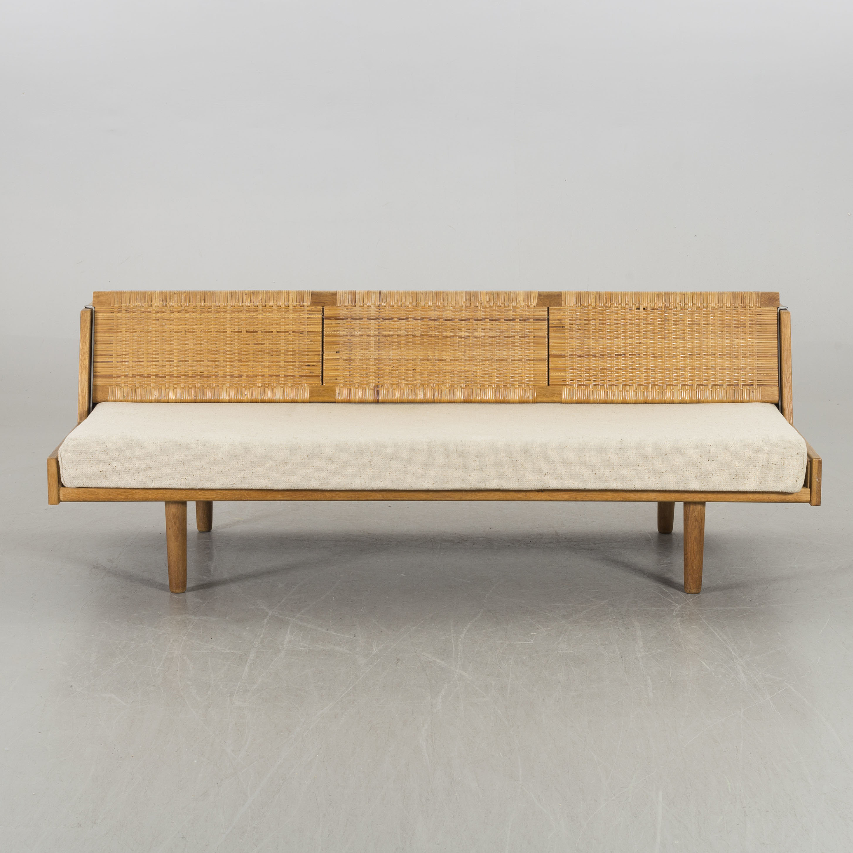 A Hans J Wegner Sofa By Getama Bukowskis