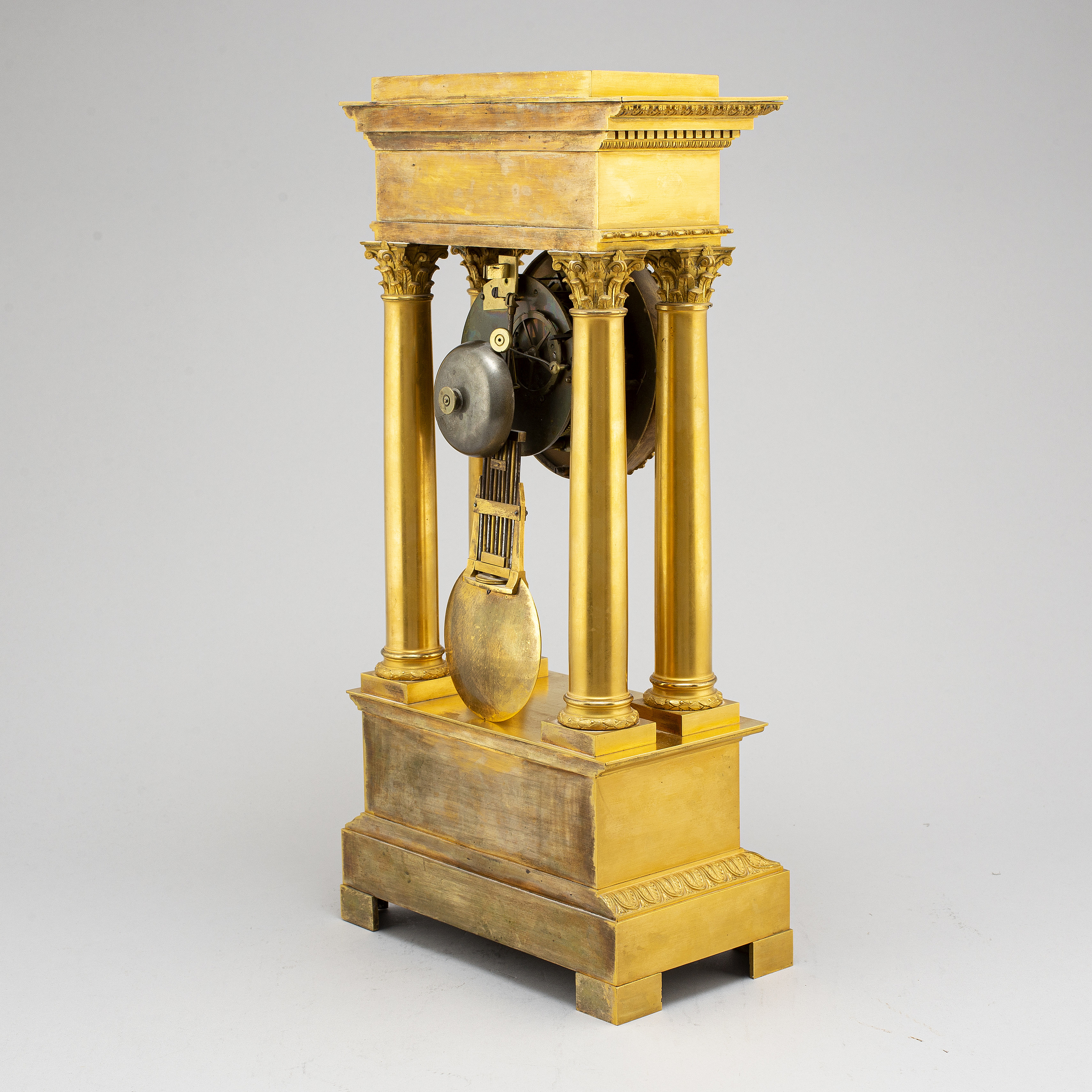 A French Empire mantel clock, first quarter of the 19th century