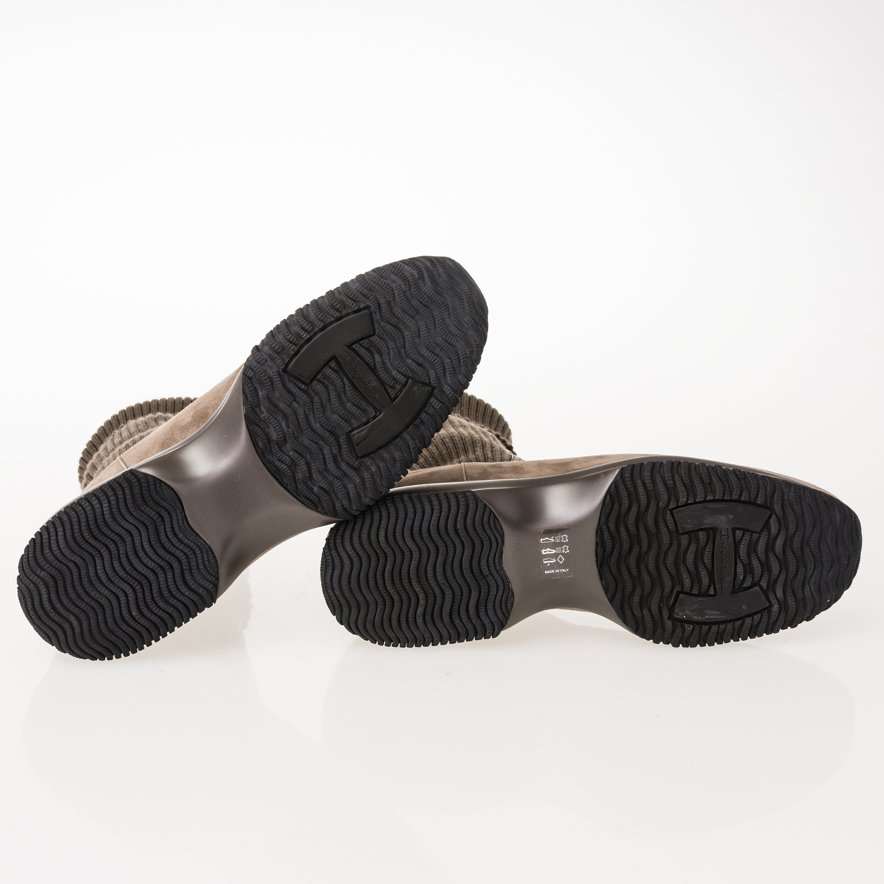 Hogan sneaker uomo, grigio, pelle, 2022, 38.5 39 39.5 40 41 41.5 42 42.5 43  44 44.5 raffaello network - Stileo.it