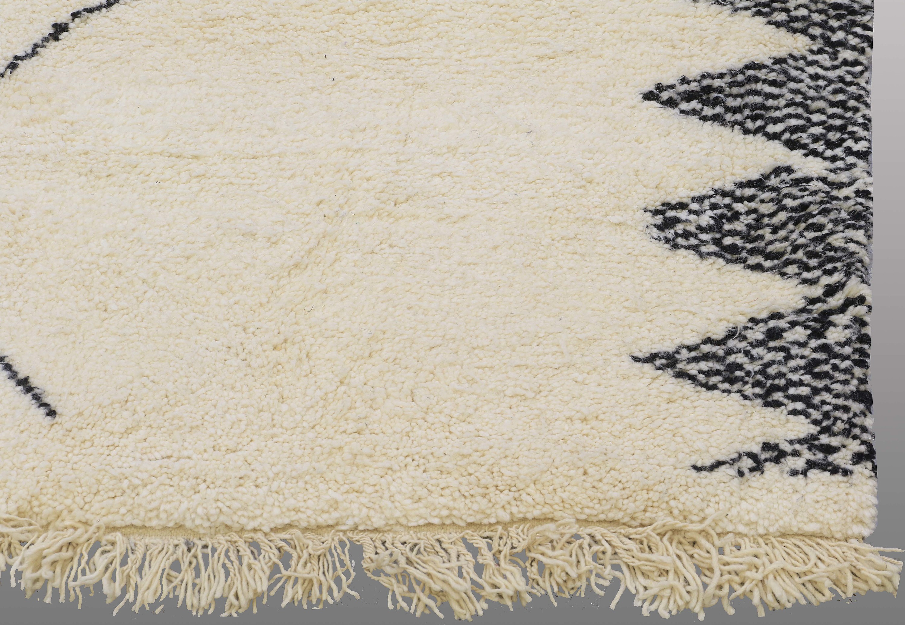 A carpet, Morocco, ca 300 x 218 cm. Bukowskis