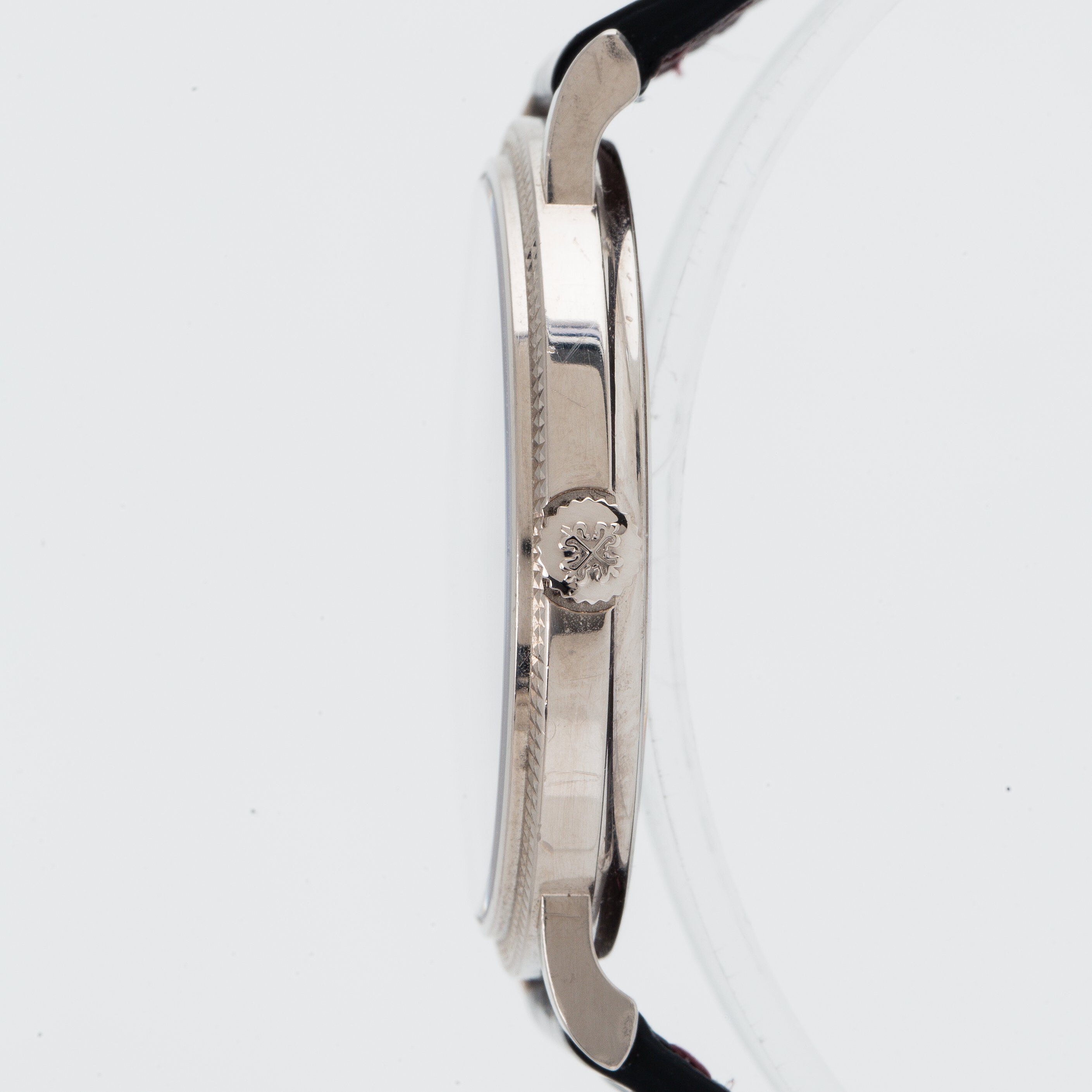 PATEK PHILIPPE, Calatrava. Bukowskis