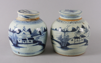 119757. BOJANER, 2 st porslin, Kina, Qianlong, 1700-tal.