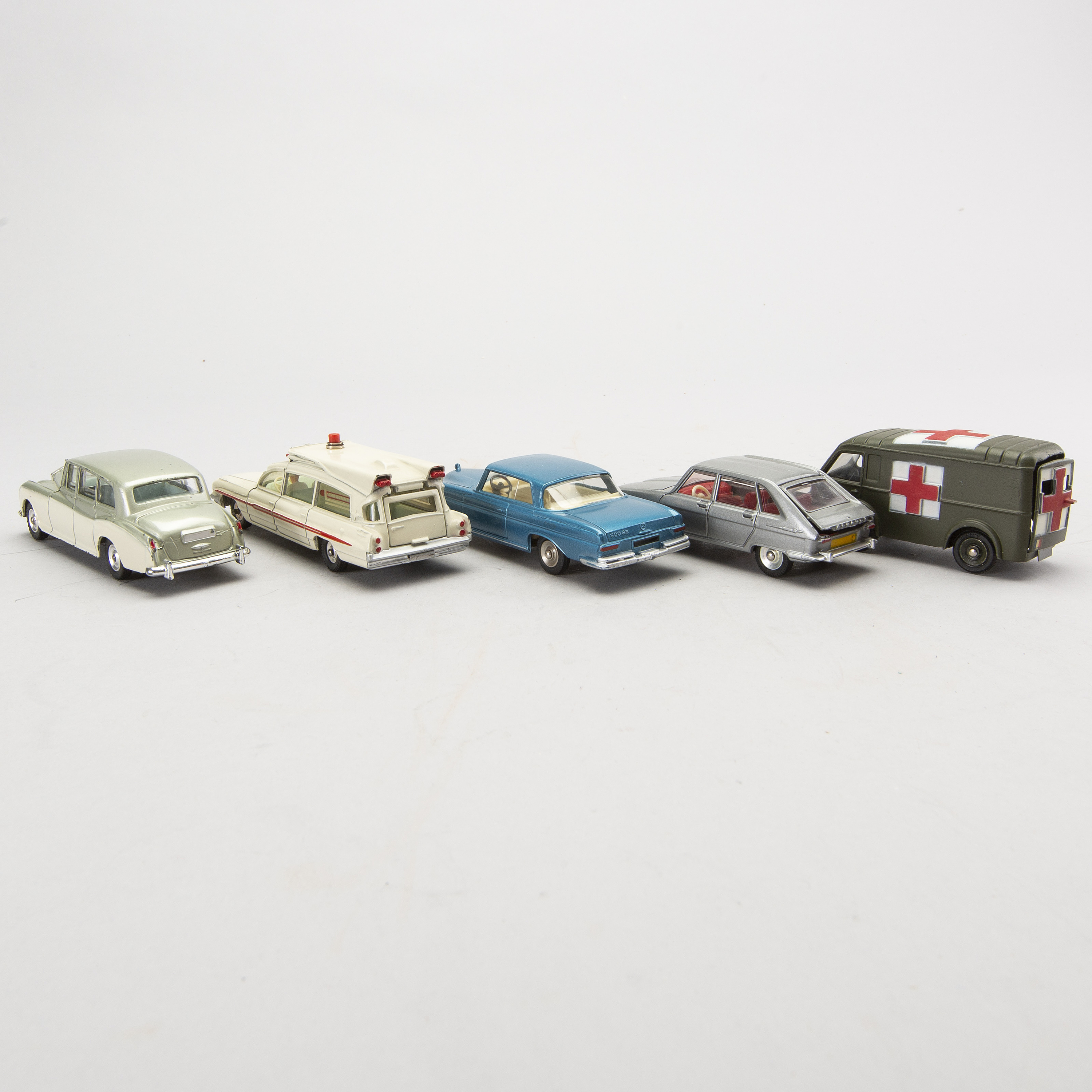DINKY TOYS SUPERTOYS char tank centurion 1/50 EUR 10,00 - FR DINKY TOYS SUPERTOYS char tank centurion 1/50 EUR 10,00 - FR