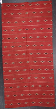 122189. DRAPERI, 1900-talets första hälft. 274 x 133.