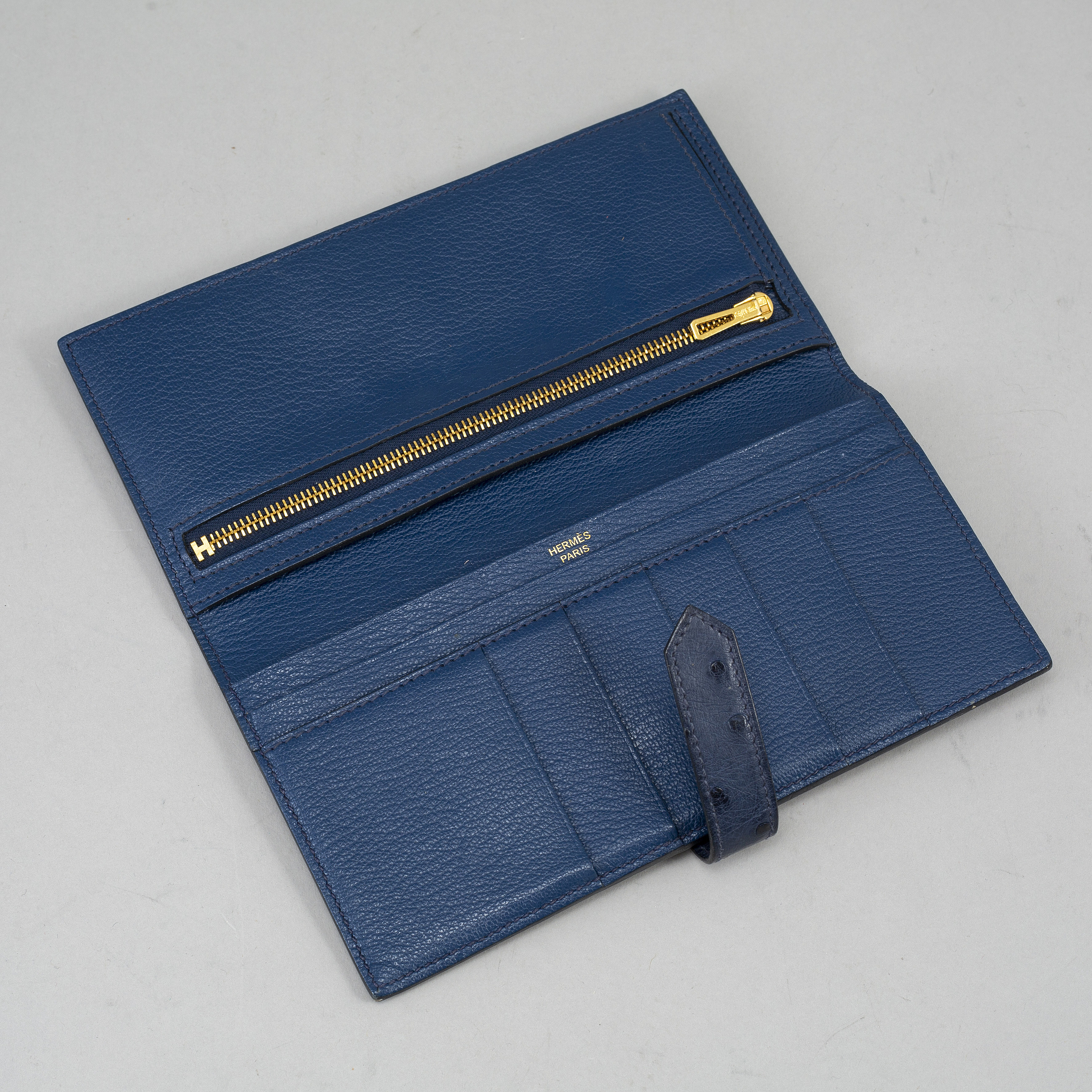 HERMÈS, "Béarn Wallet". Bukowskis