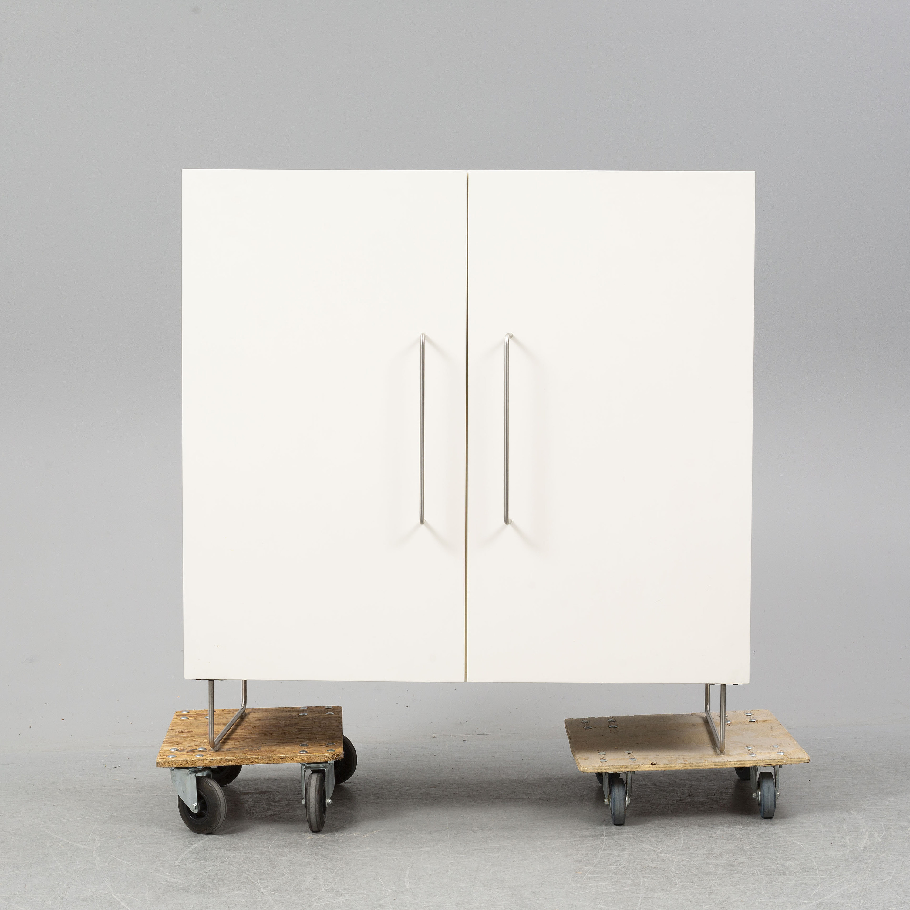 A 'Plan by Jasper Morrison for Cappelini. Designed 1999