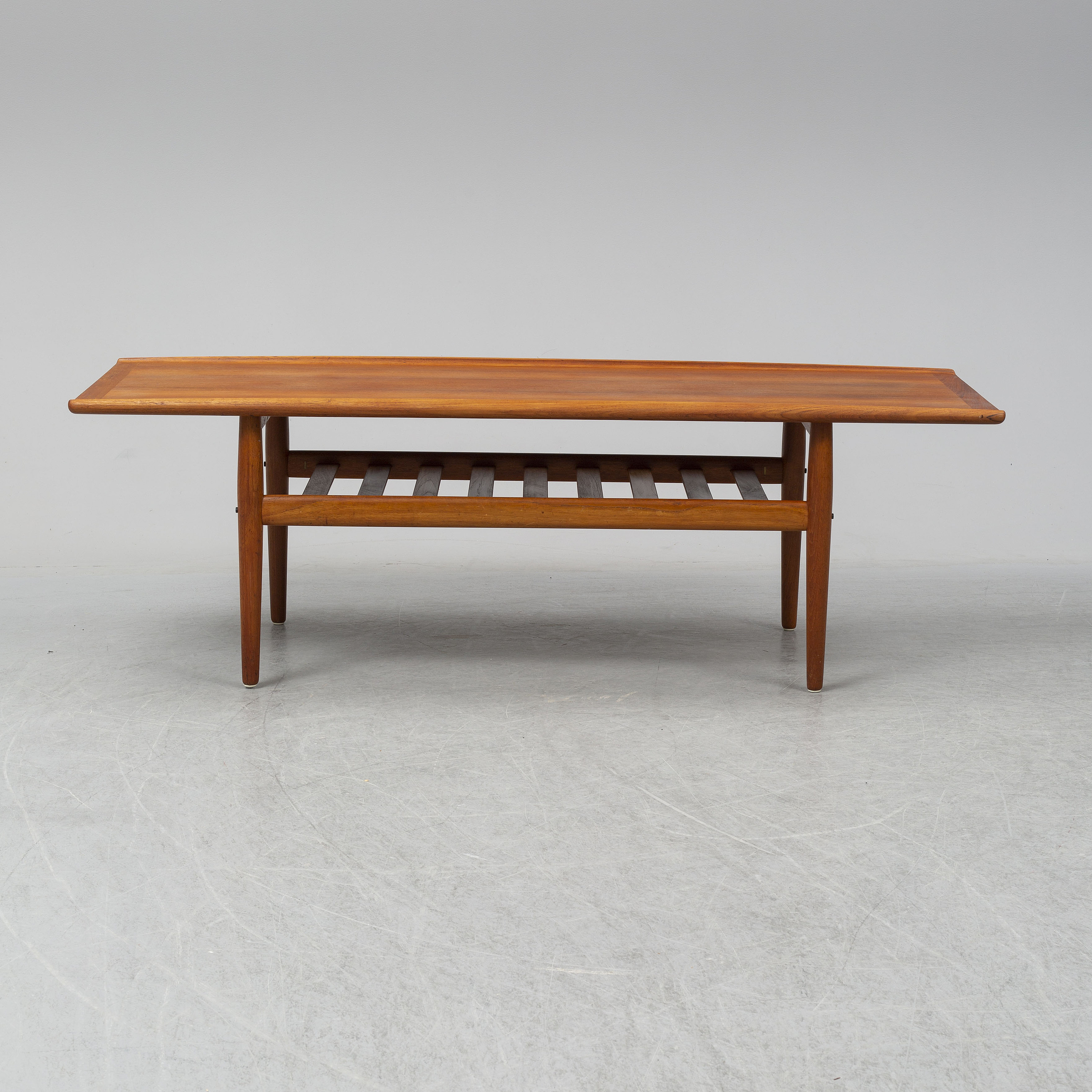 GRETE JALK, a mid 20th century coffee table for Glostrup Möbelfabrik