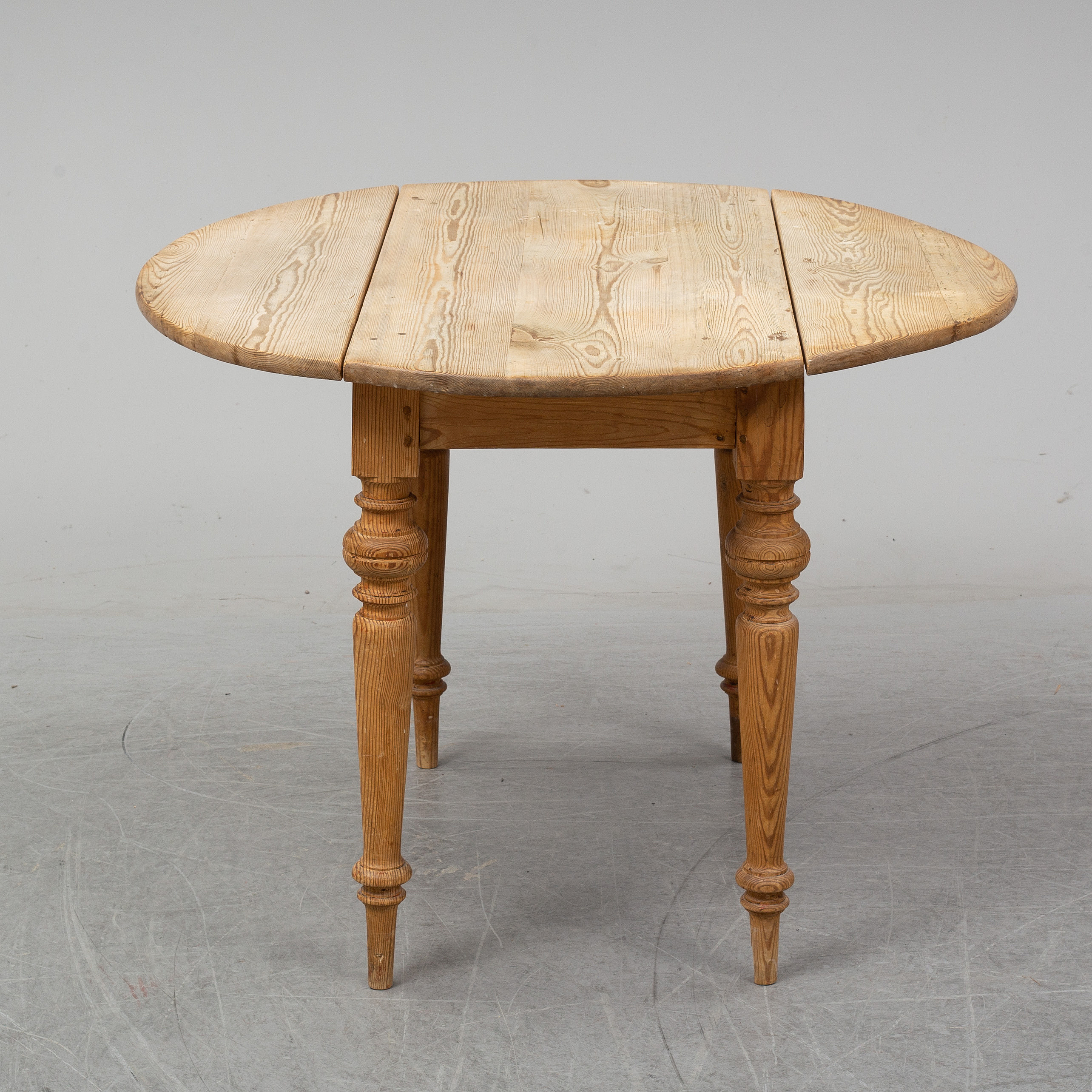 klaffbord-1800-tal-bukowskis
