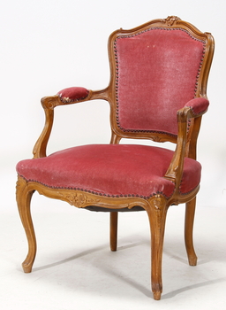 124161. KARMSTOL, rokokostil, 1900-talets andra hälft.