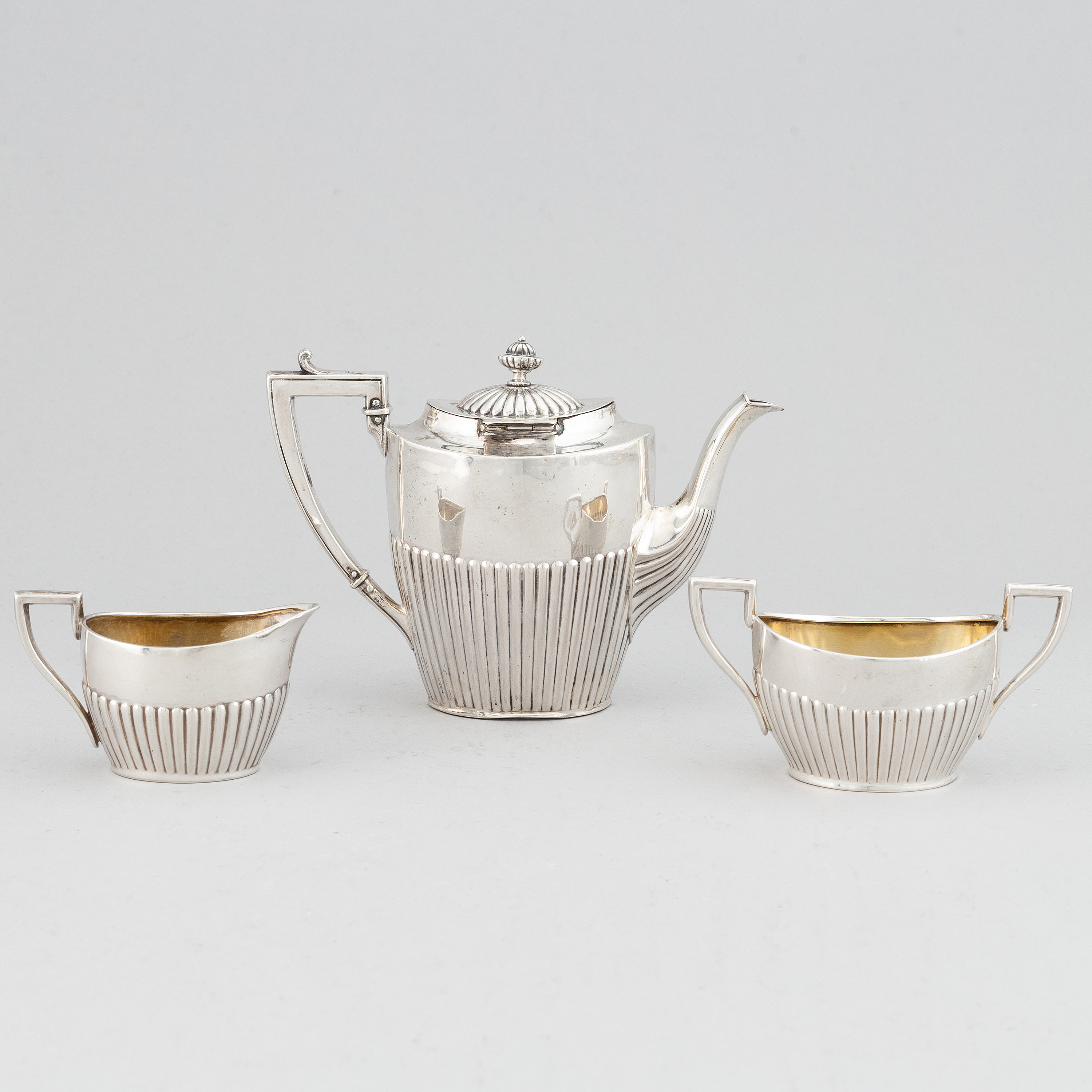 Crystal Glass 2 Two 2 14 Sugar Bowls and 2 12 Creamer