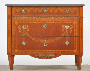 124825. BYRÅ, gustaviansk stil, 1900-tal.