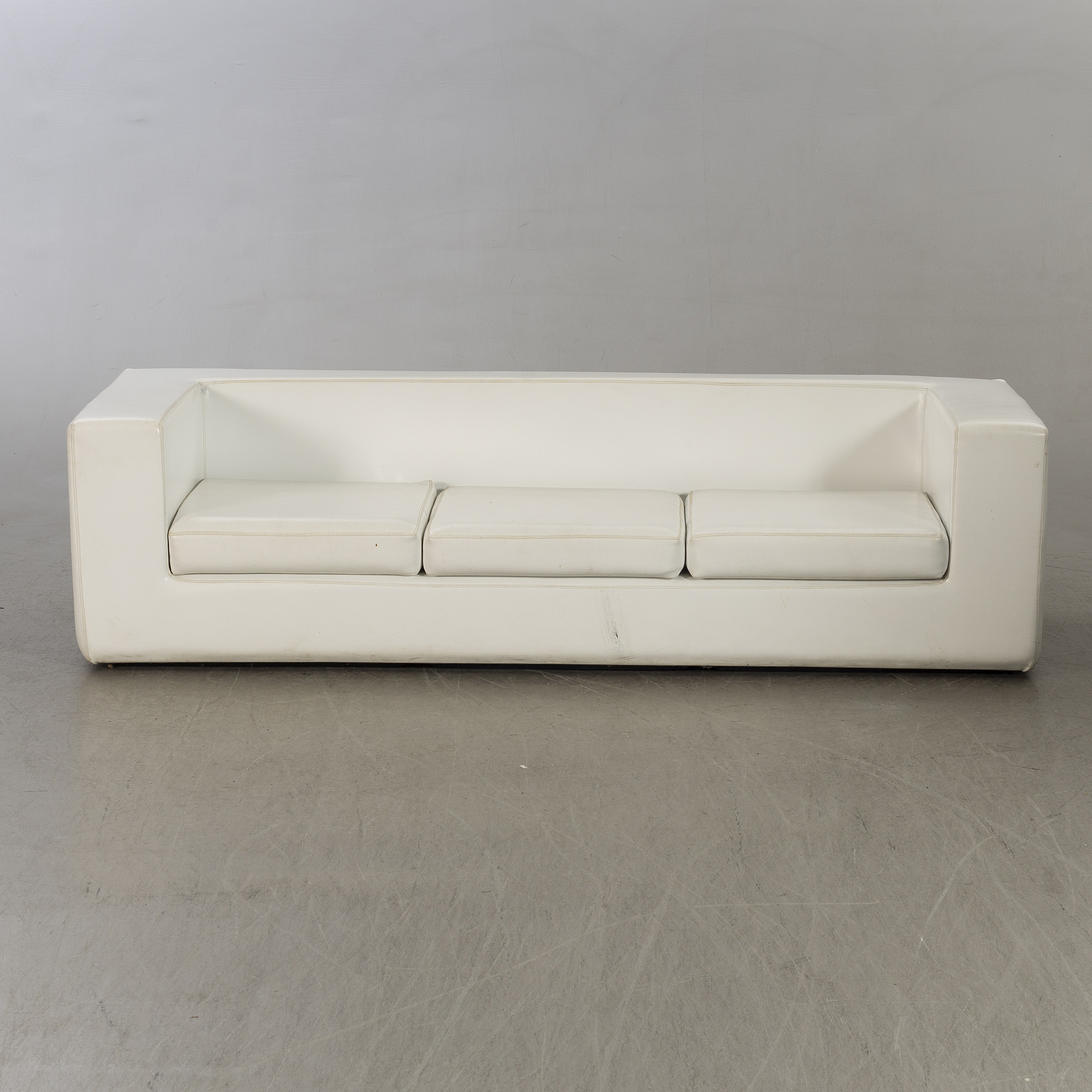 A SOFA”Throwawaysofa” Willie Landels for Zanotta, Italy. Bukowskis