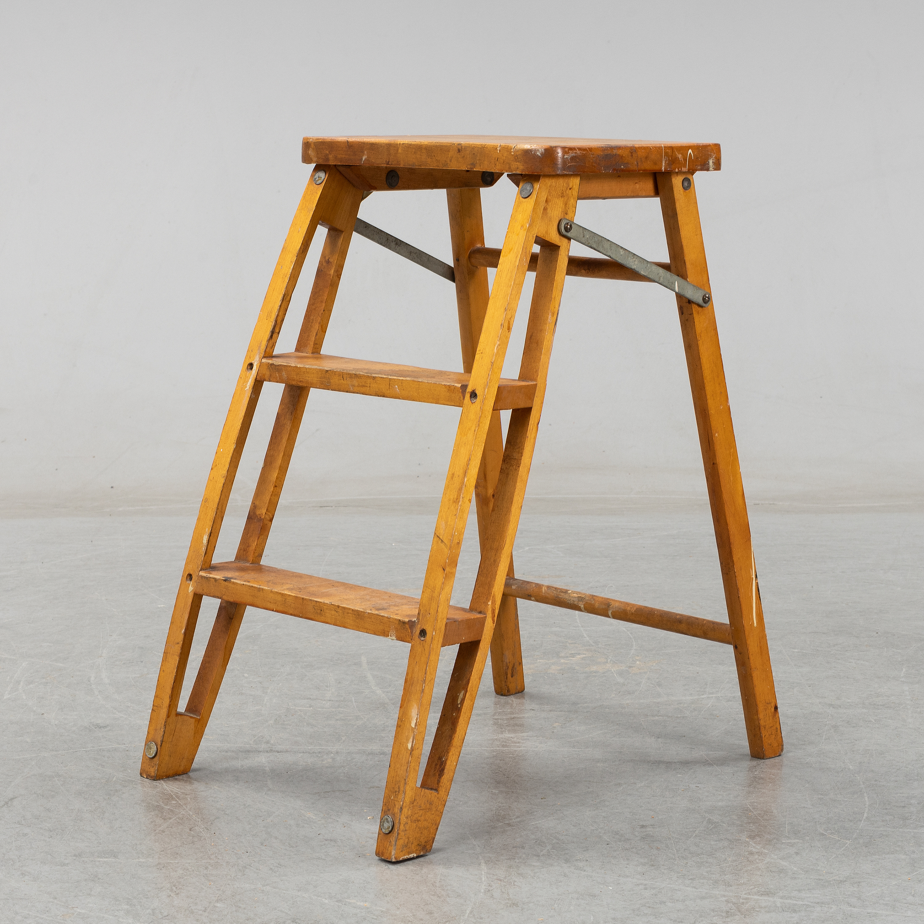 birch step stool